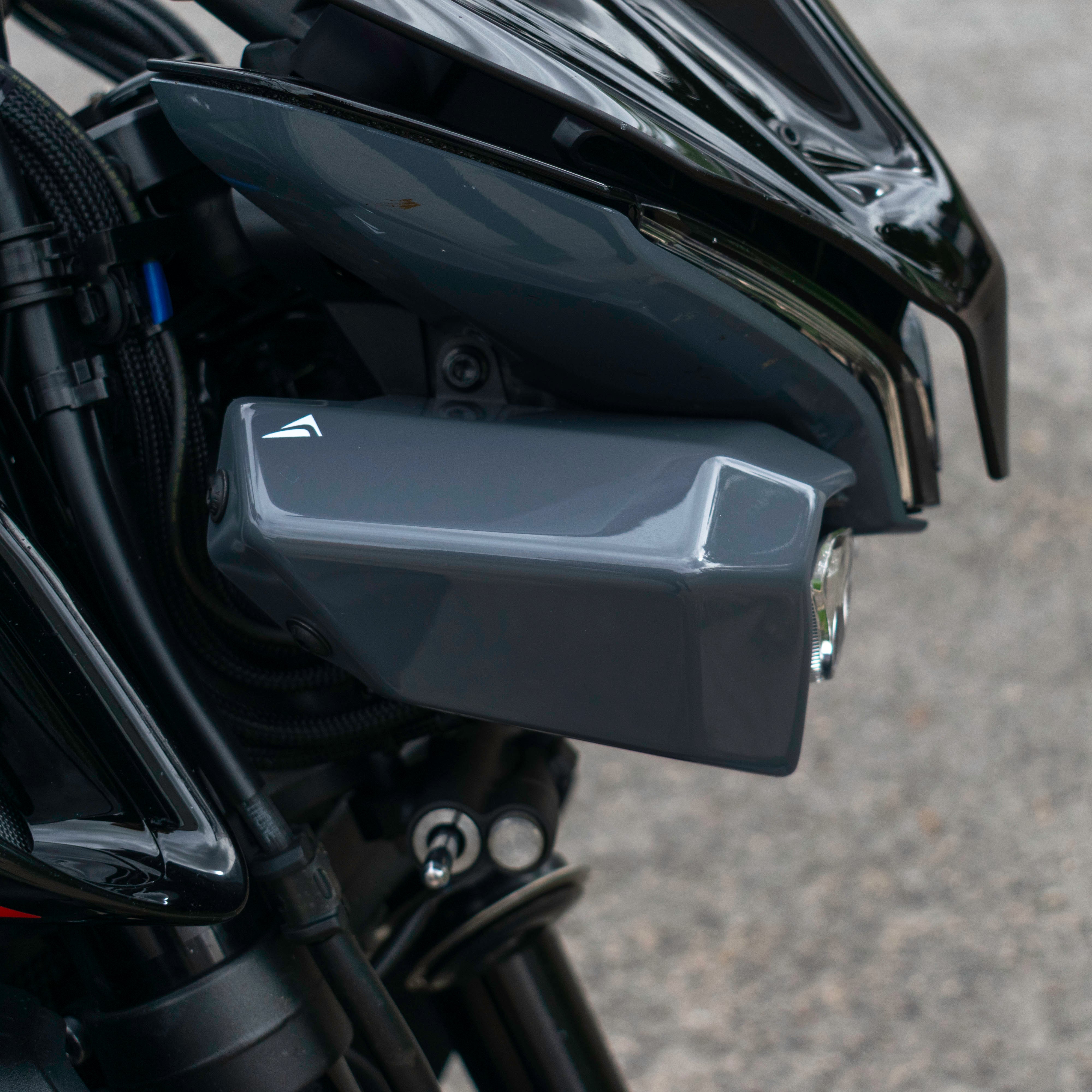 Pyramid Headlight Shrouds | Cyan Storm | Yamaha MT-10 2022>Current-Decals-Pyramid Motorcycle Accessories