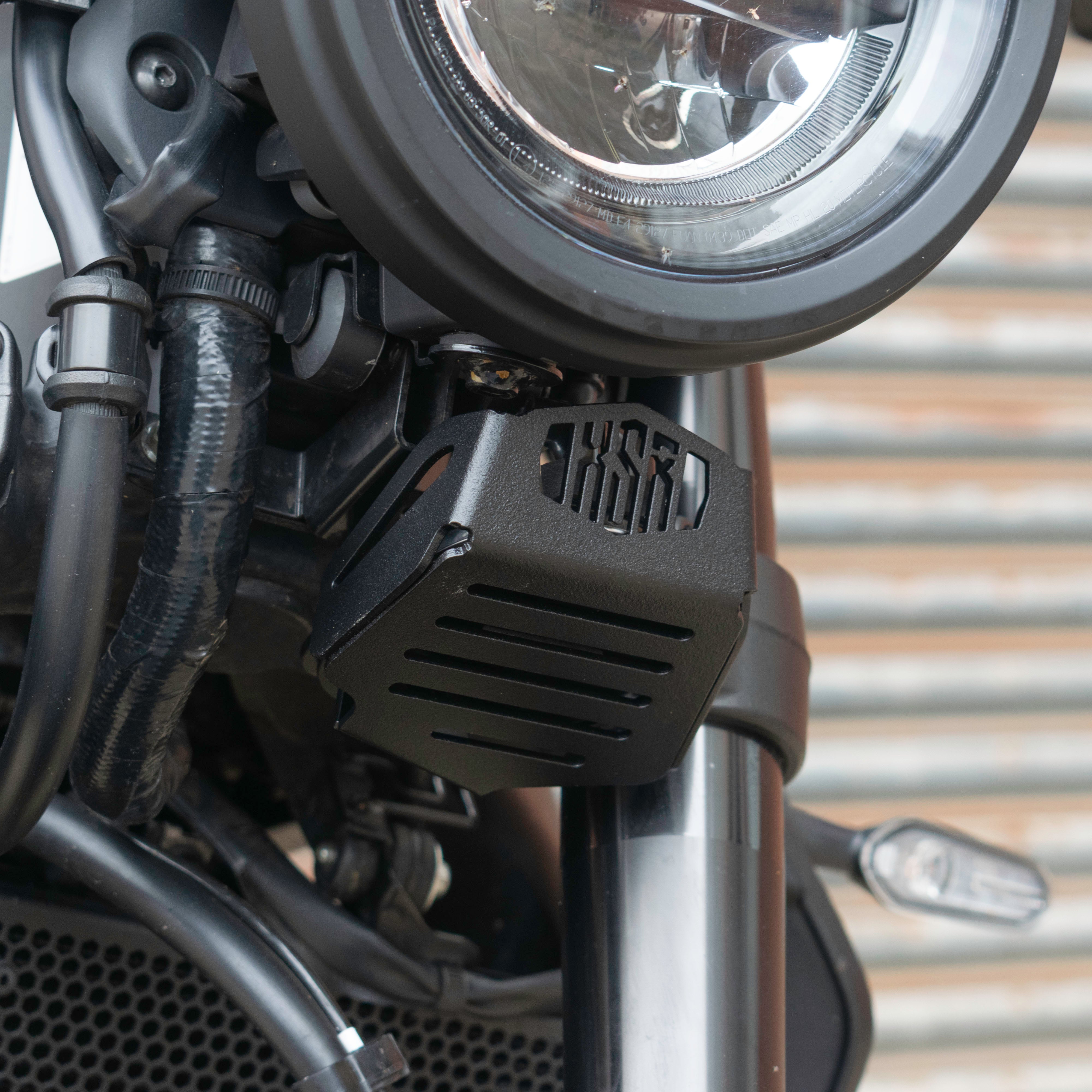 Pyramid Horn Cover | Black | Yamaha XSR 900 2022>Current -  Shop name