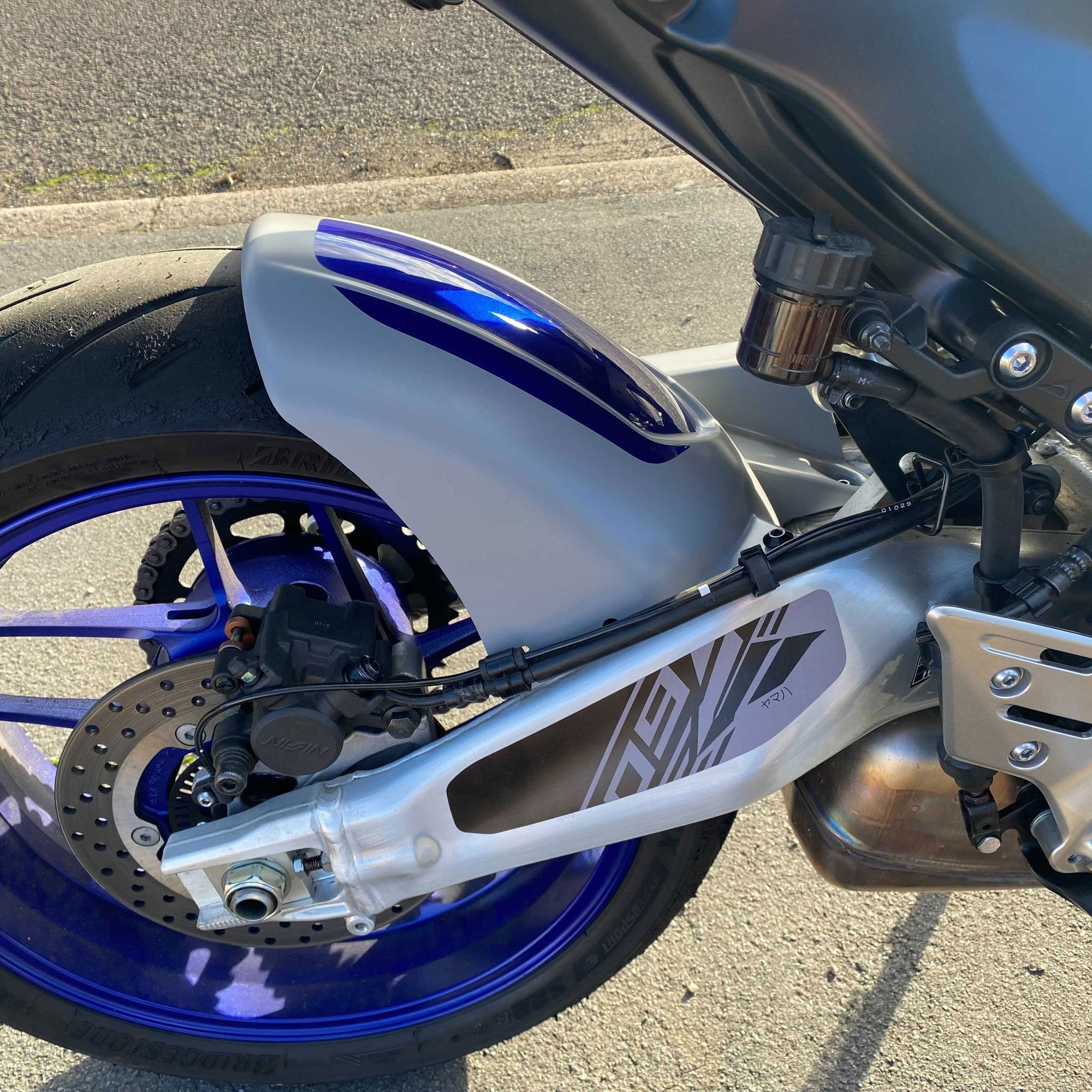 Pyramid Hugger | Icon Blue | Yamaha MT-09 2021>2023 -   Pyramid Motorcycle Accessories
