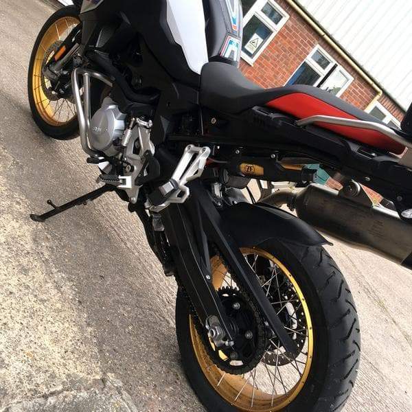 Pyramid Hugger | Matte Black | BMW F 900 GS 2024>Current -  Shop name