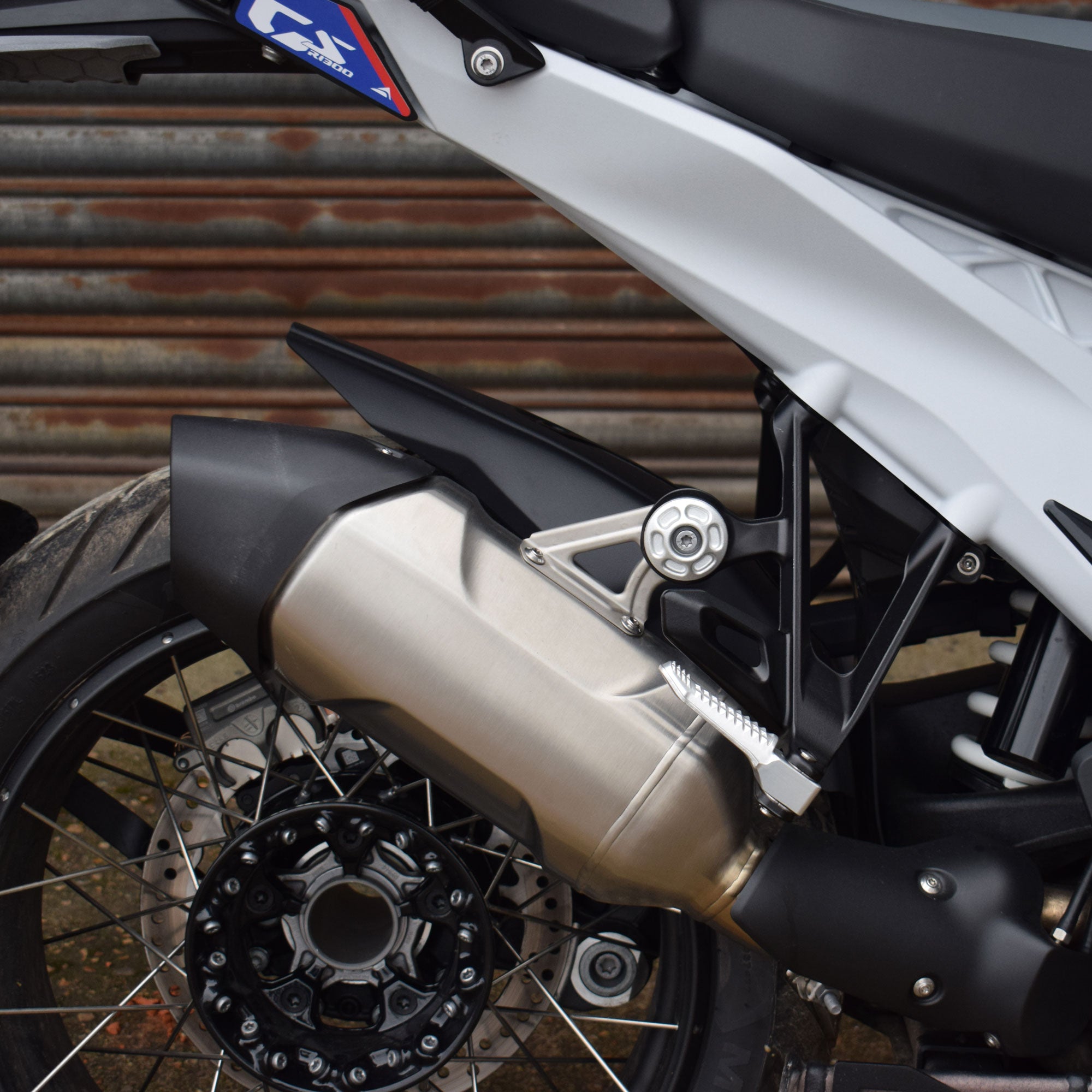 Pyramid Hugger | Matte Black | BMW R 1300 GS 2023>Current-Hugger Extensions-Pyramid Motorcycle Accessories