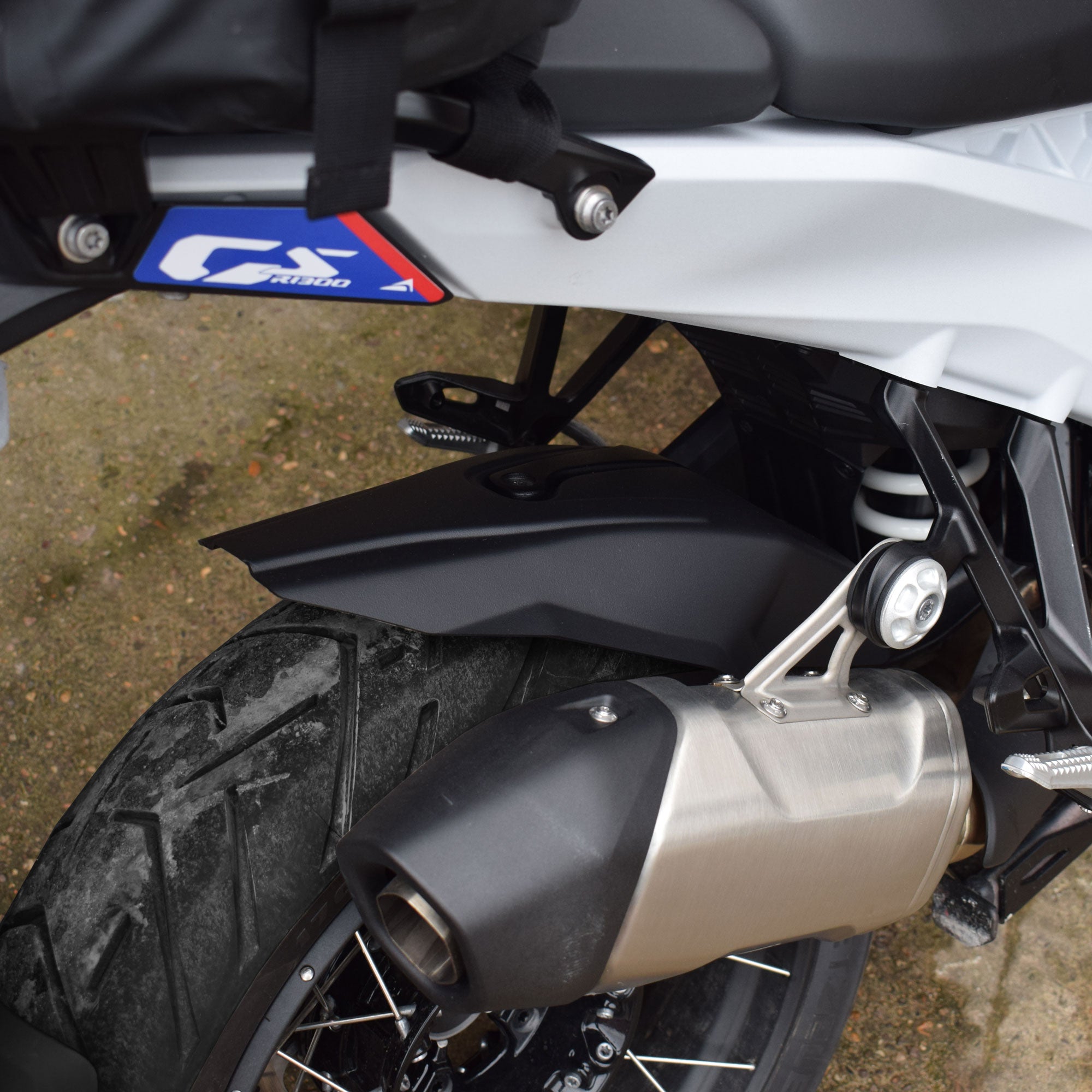 Pyramid Hugger | Matte Black | BMW R 1300 GS 2023>Current-Hugger Extensions-Pyramid Motorcycle Accessories