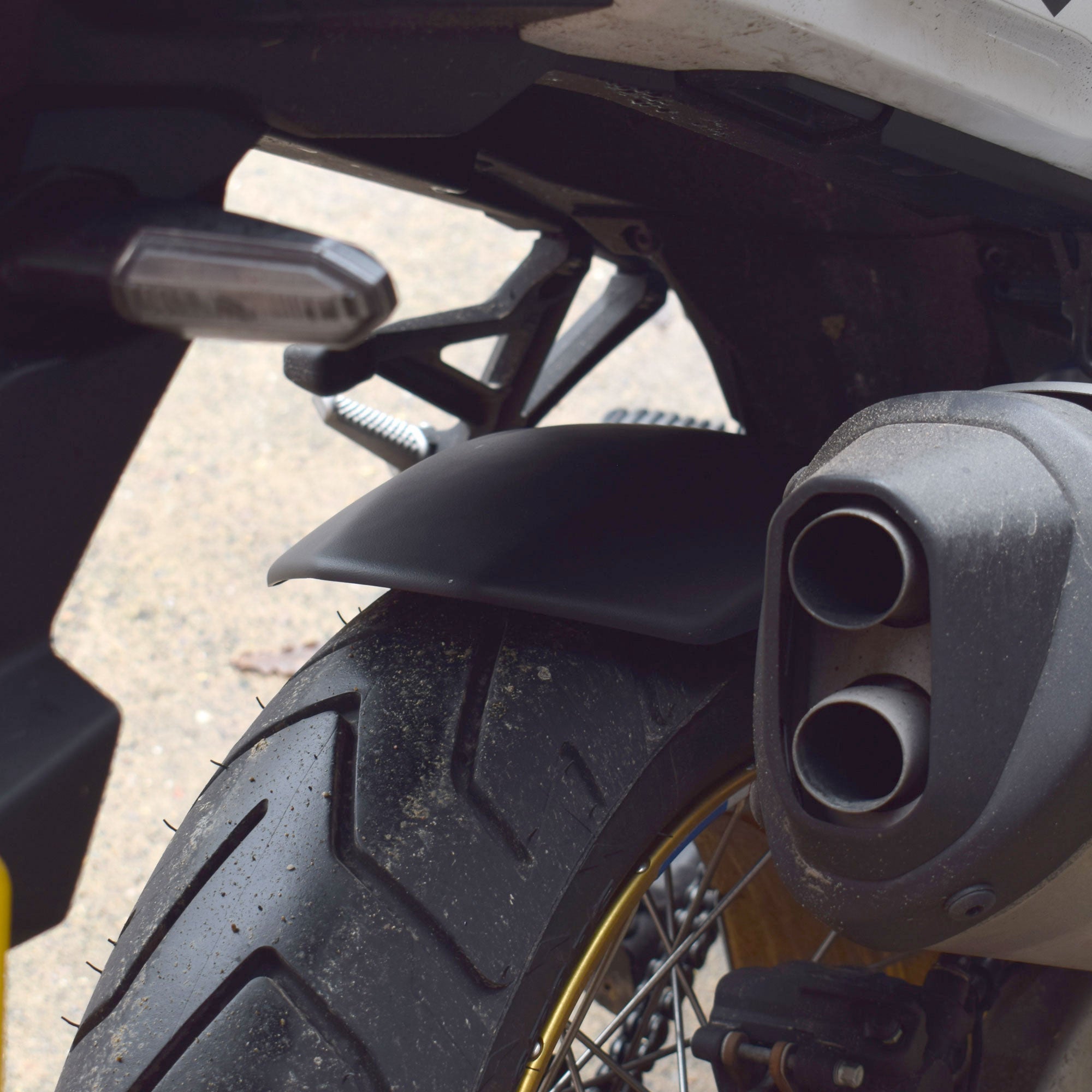 Pyramid Hugger | Matte Black | Honda CRF 1100 L Africa Twin Adventure Sports 2024>2025 -  Shop name