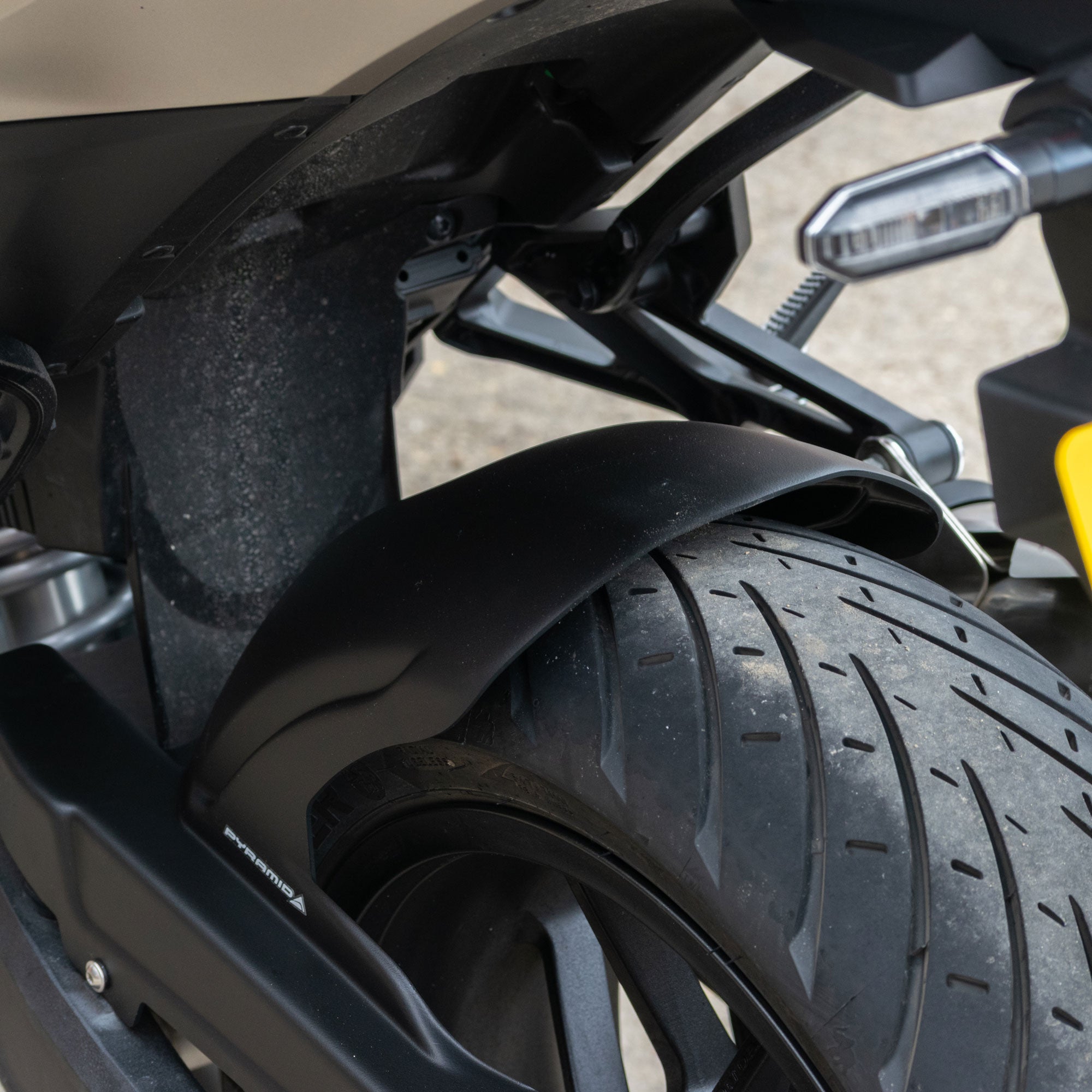 Pyramid Hugger | Matte Black | Honda NT 1100 2025>Current-Huggers-Pyramid Motorcycle Accessories