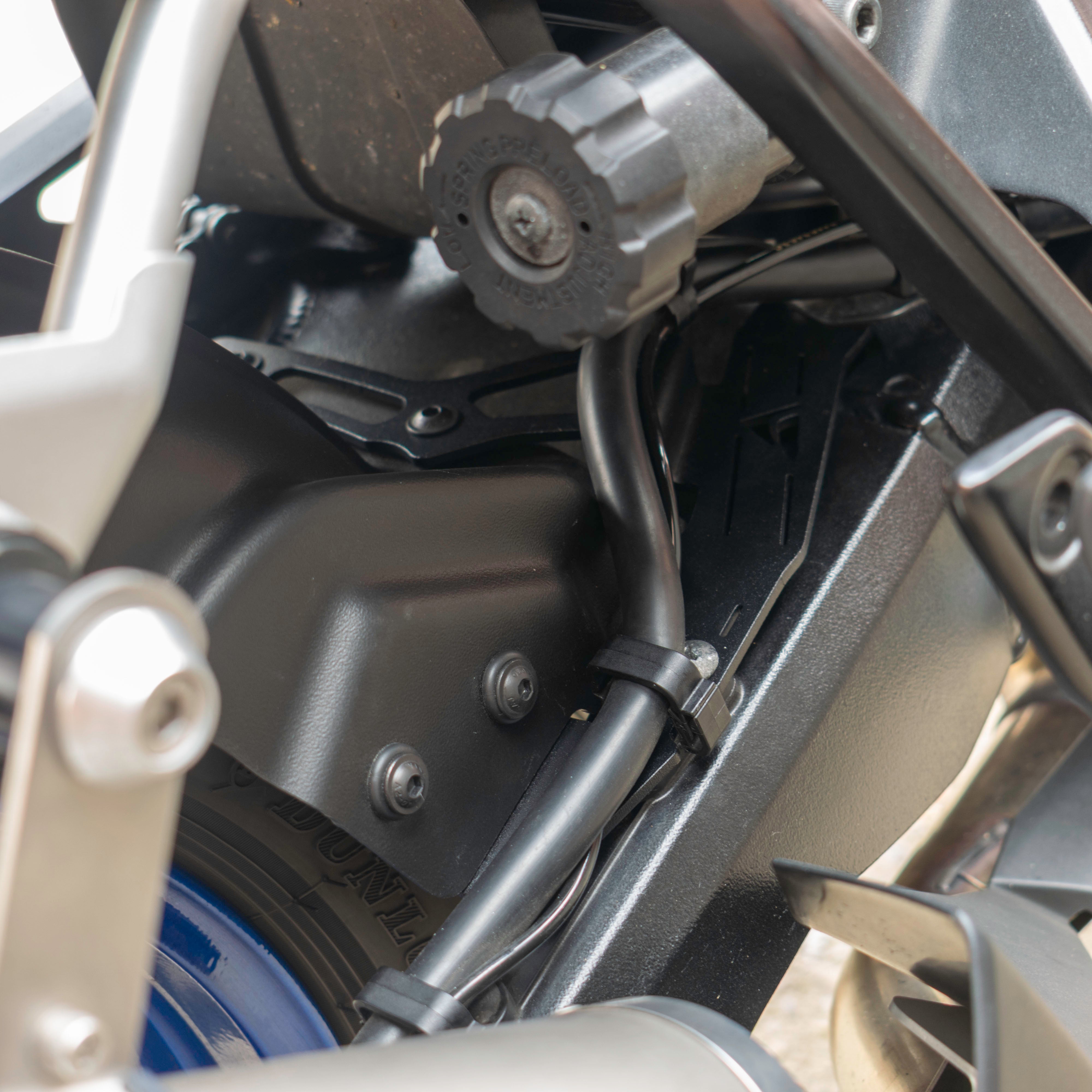 Pyramid Hugger | Matte Black | Suzuki V-Strom 800 DE 2023>Current -   Pyramid Motorcycle Accessories