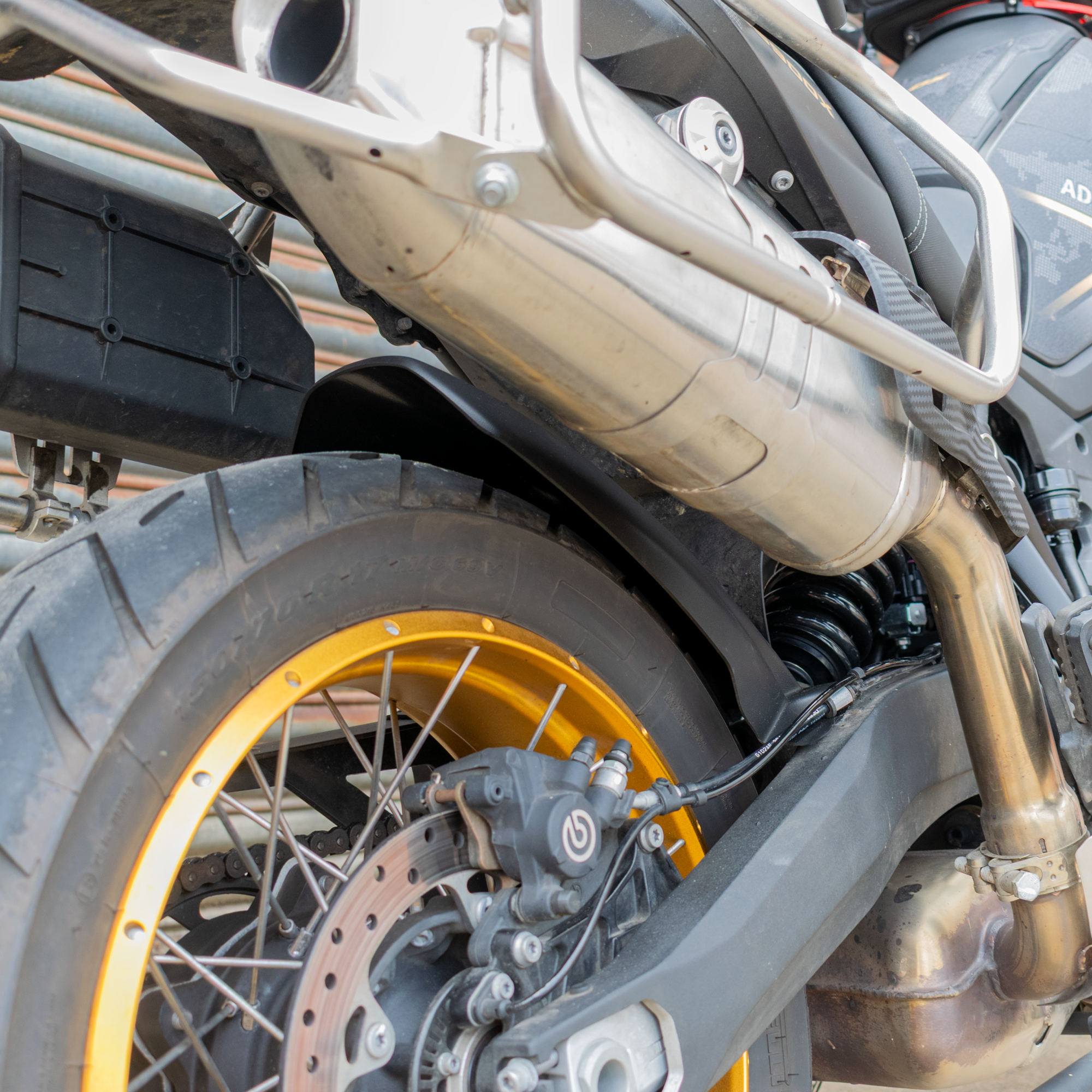 Pyramid Hugger | Matte Black | Voge DS900X Hugger 2024>Current -  Shop name