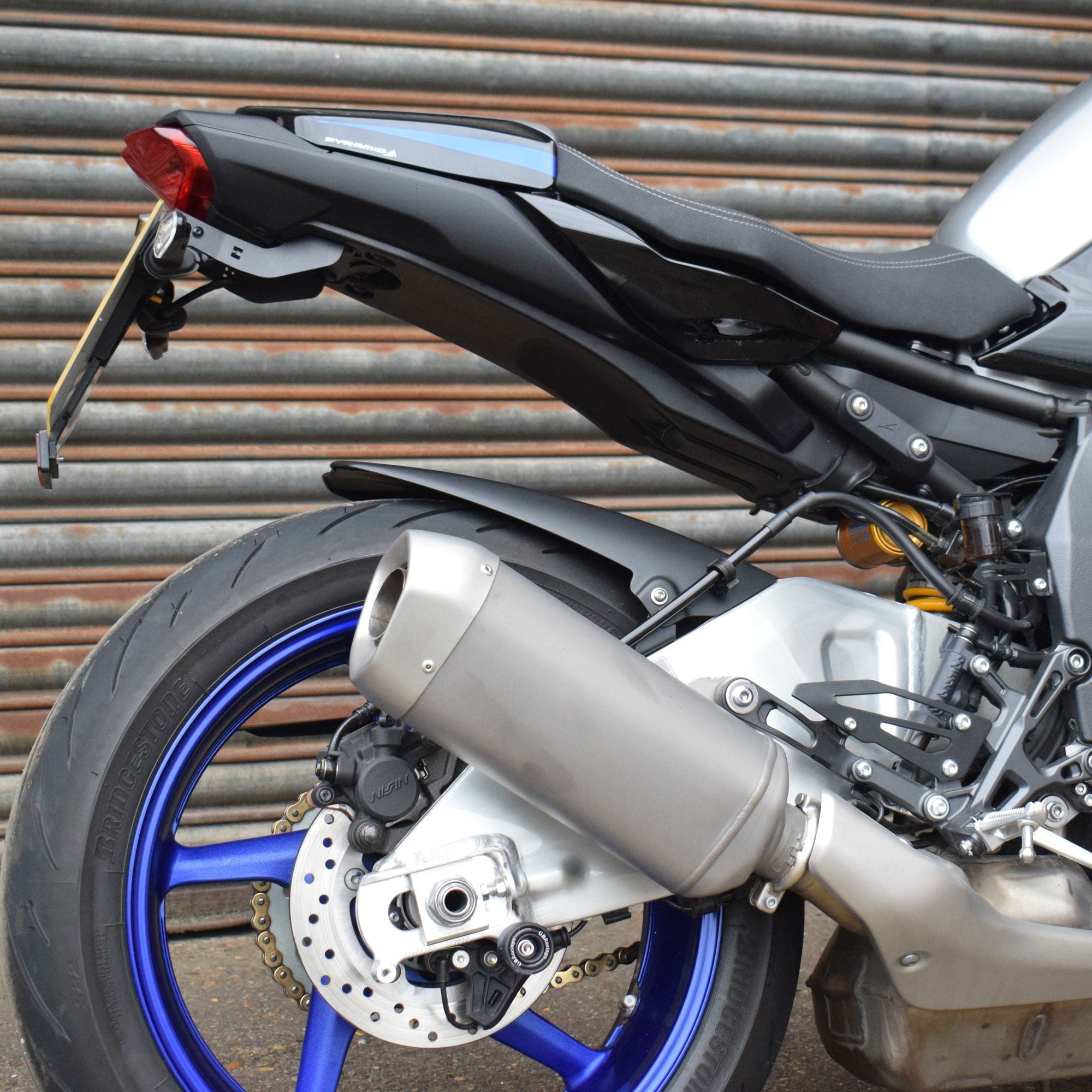 Pyramid Hugger | Matte Black | Yamaha MT-10 2016>Current -  Shop name