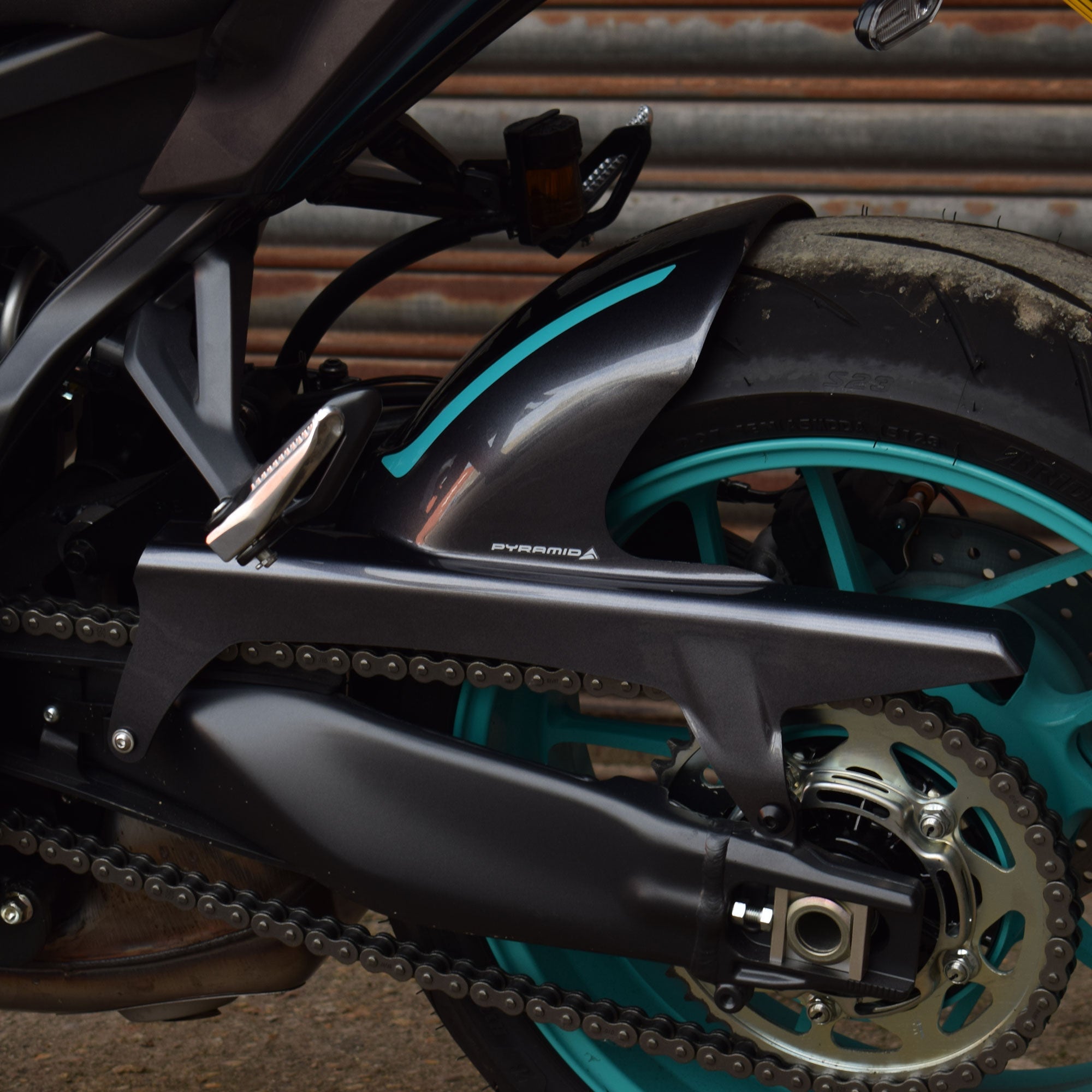 Pyramid Hugger | Midnight Cyan | Yamaha MT-09 2024>Current-072451PG-Huggers-Pyramid Motorcycle Accessories