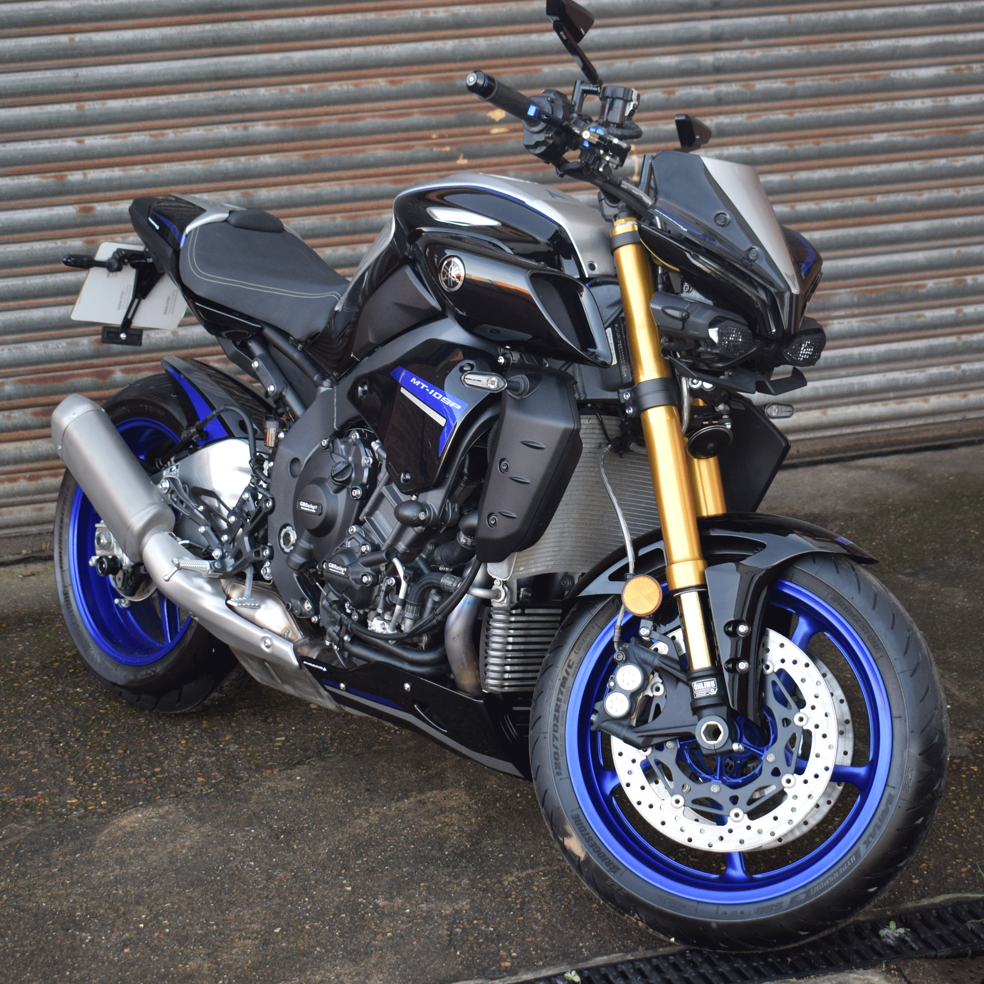 Pyramid Hugger | Midnight Cyan | Yamaha MT-10 2016>Current -  Shop name