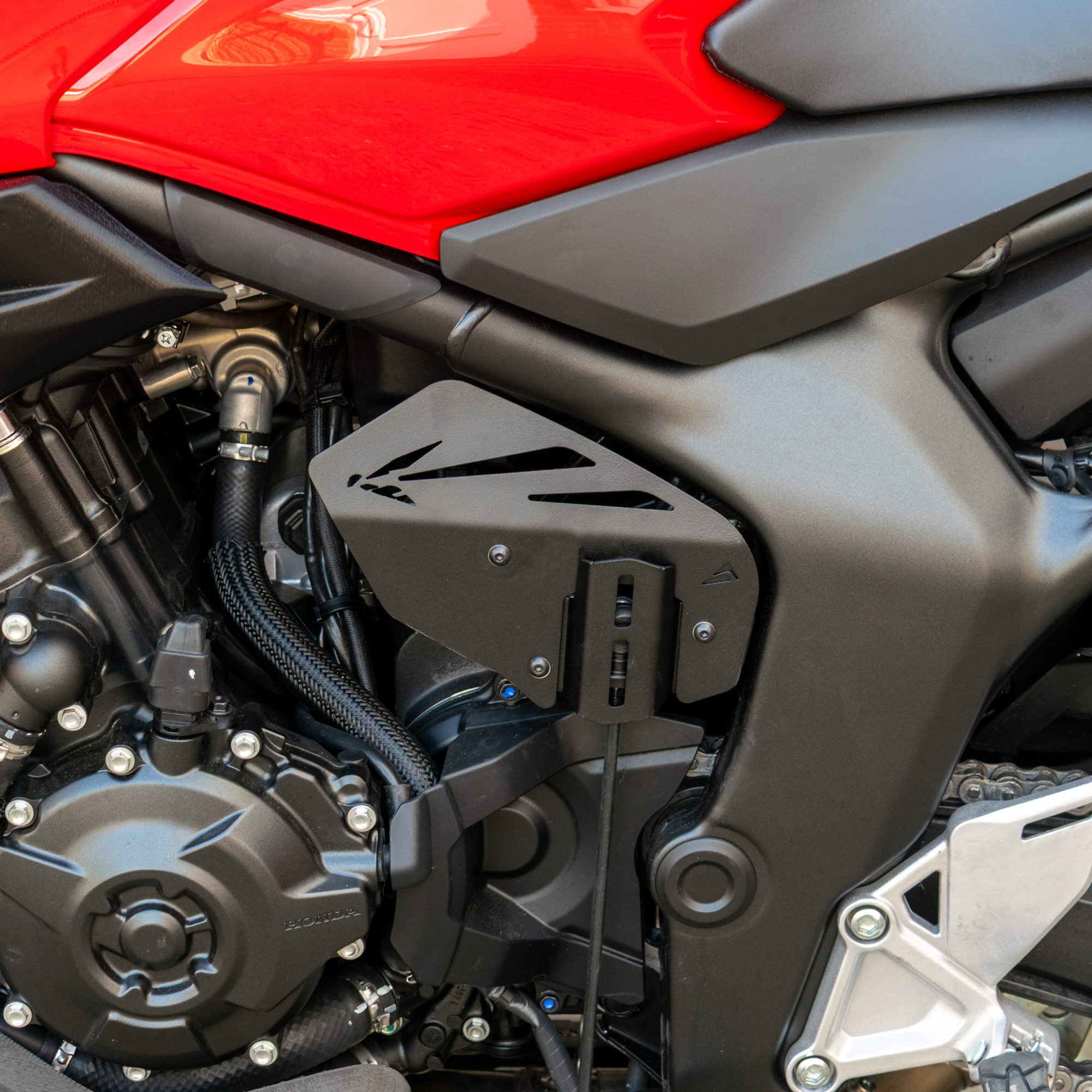 Pyramid Infill Panel | Matte Black | Honda CB1000 Hornet 2025>Current -  Shop name