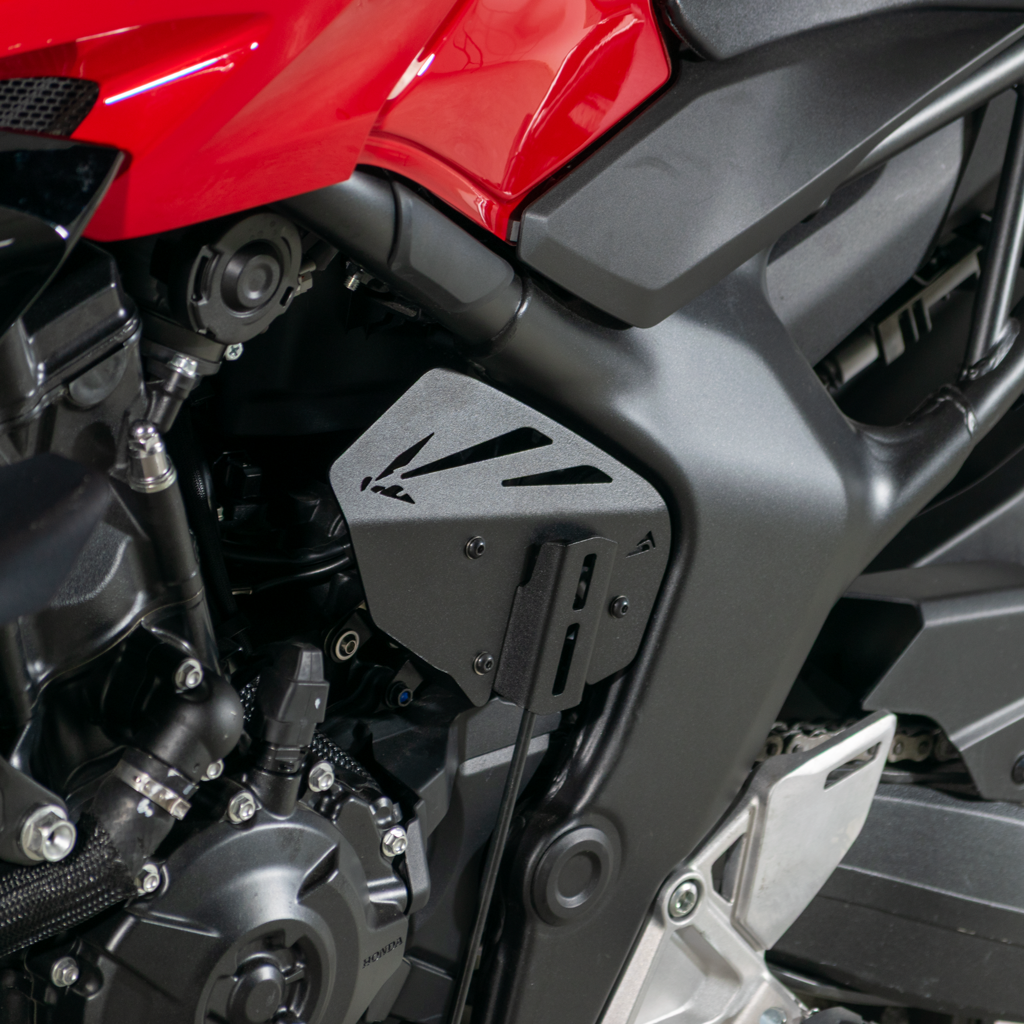 Pyramid Infill Panel | Matte Black | Honda CB1000 Hornet 2025>Current -  Shop name