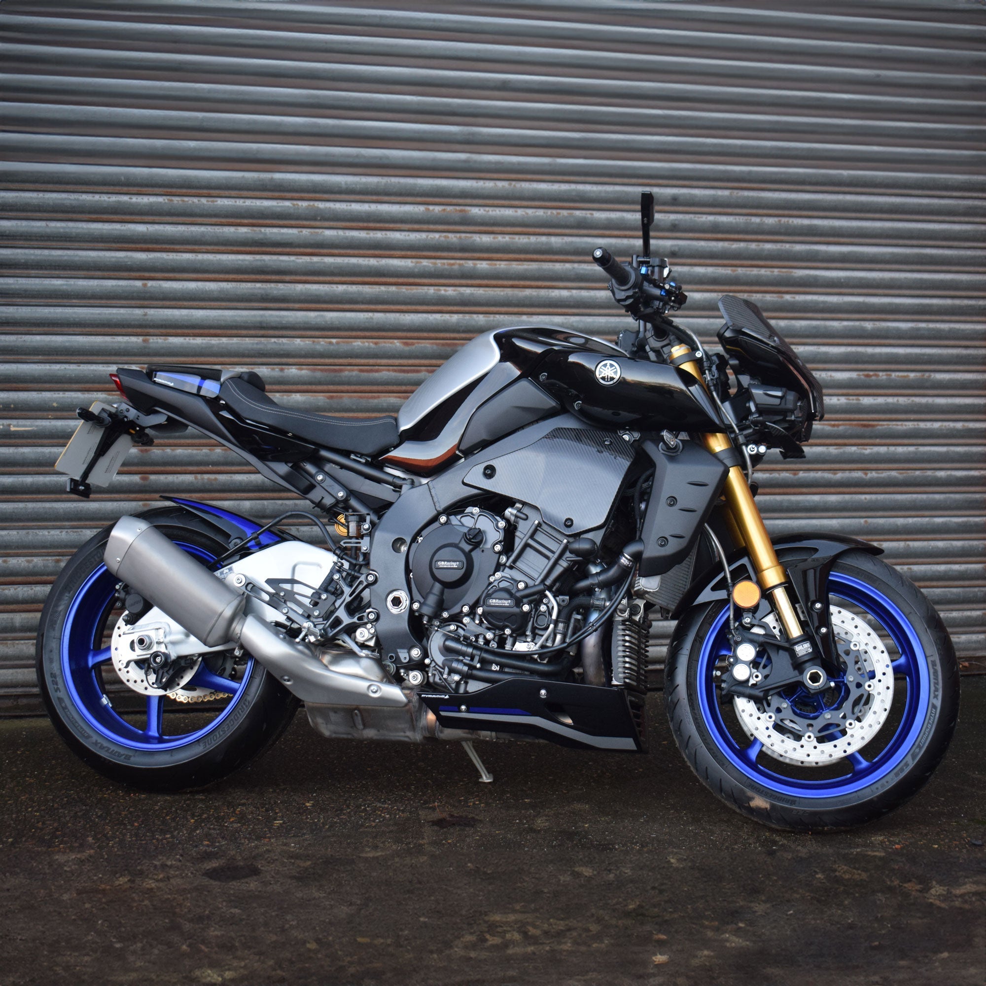 Pyramid Infill Panels | Carbon Fibre | Yamaha MT-10 2022>-22195A-Infill Panels-Pyramid Motorcycle Accessories