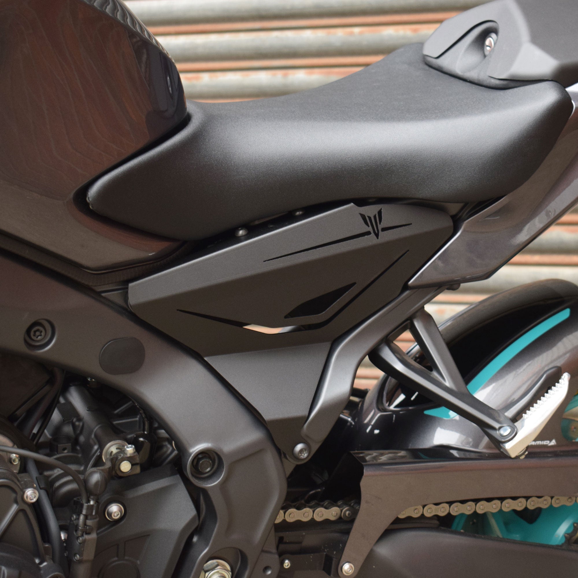 Pyramid Infill Panels | Matte Black | Yamaha MT-09 2024>2025-22595M-Infill Panels-Pyramid Motorcycle Accessories