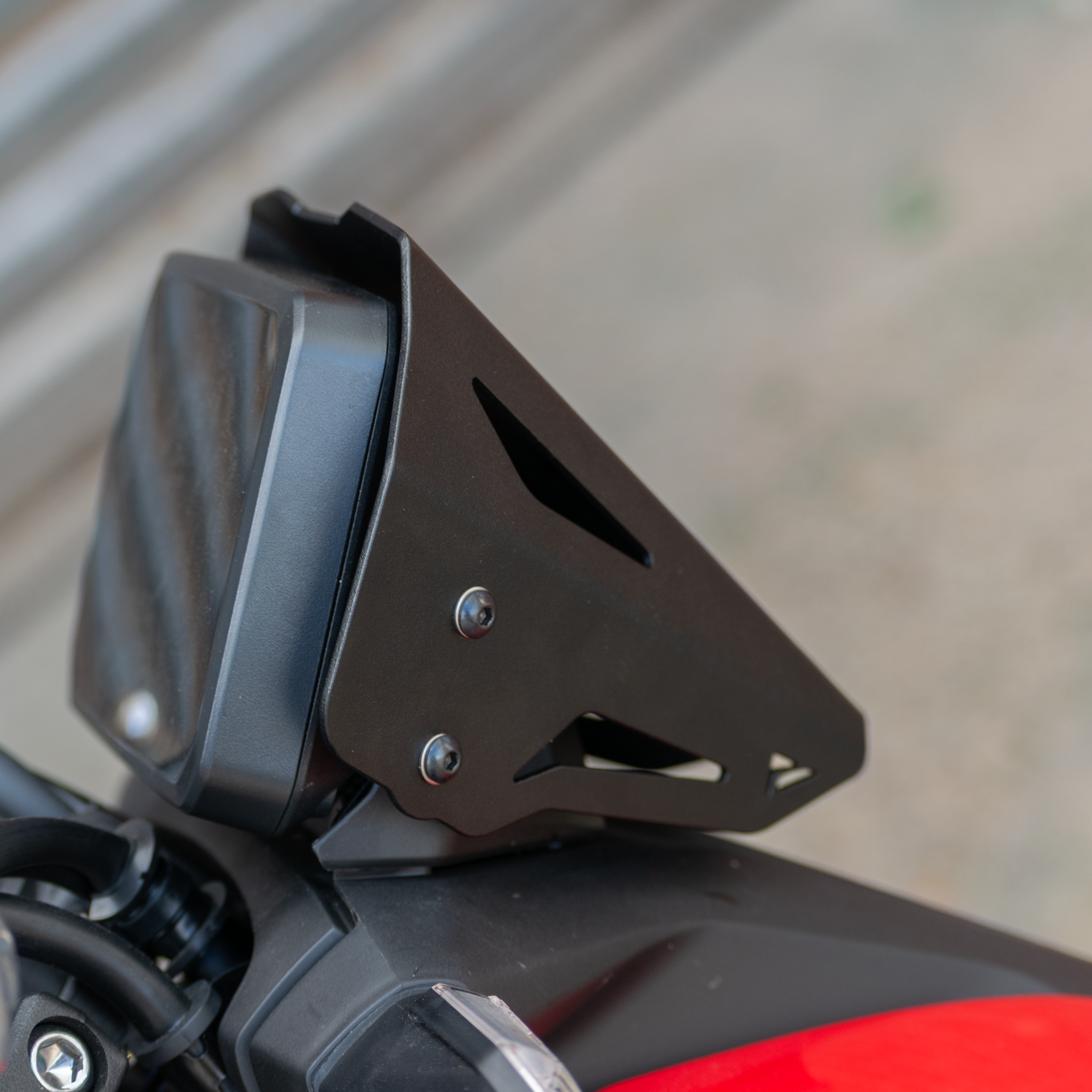 Pyramid Metal Fly Screen | Matte Black | Honda CB1000 Hornet inc SP 2025>Current -  Shop name