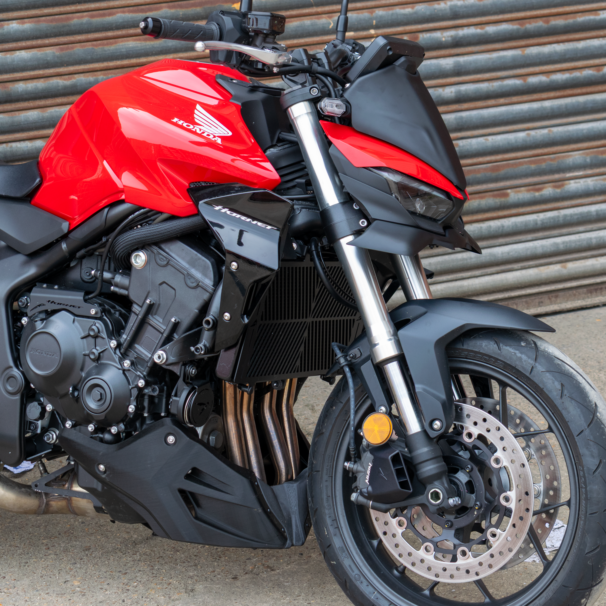 Pyramid Radiator Guard | Matte Black | Honda CB1000 Hornet Inc SP 2025>Current -  Shop name