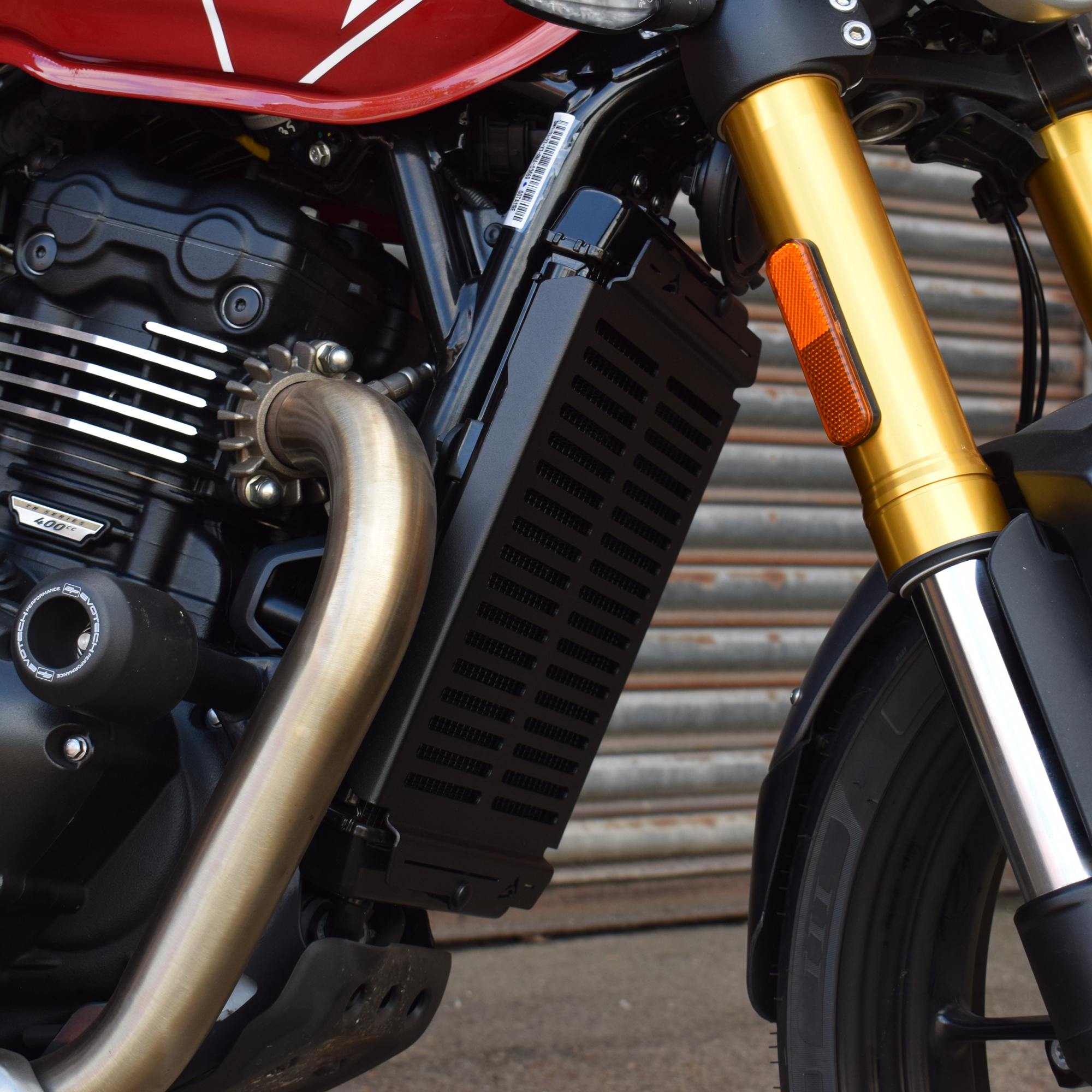 Pyramid Radiator Guard | Matte Black | Triumph Scrambler 400 X 2024>Current -  Shop name