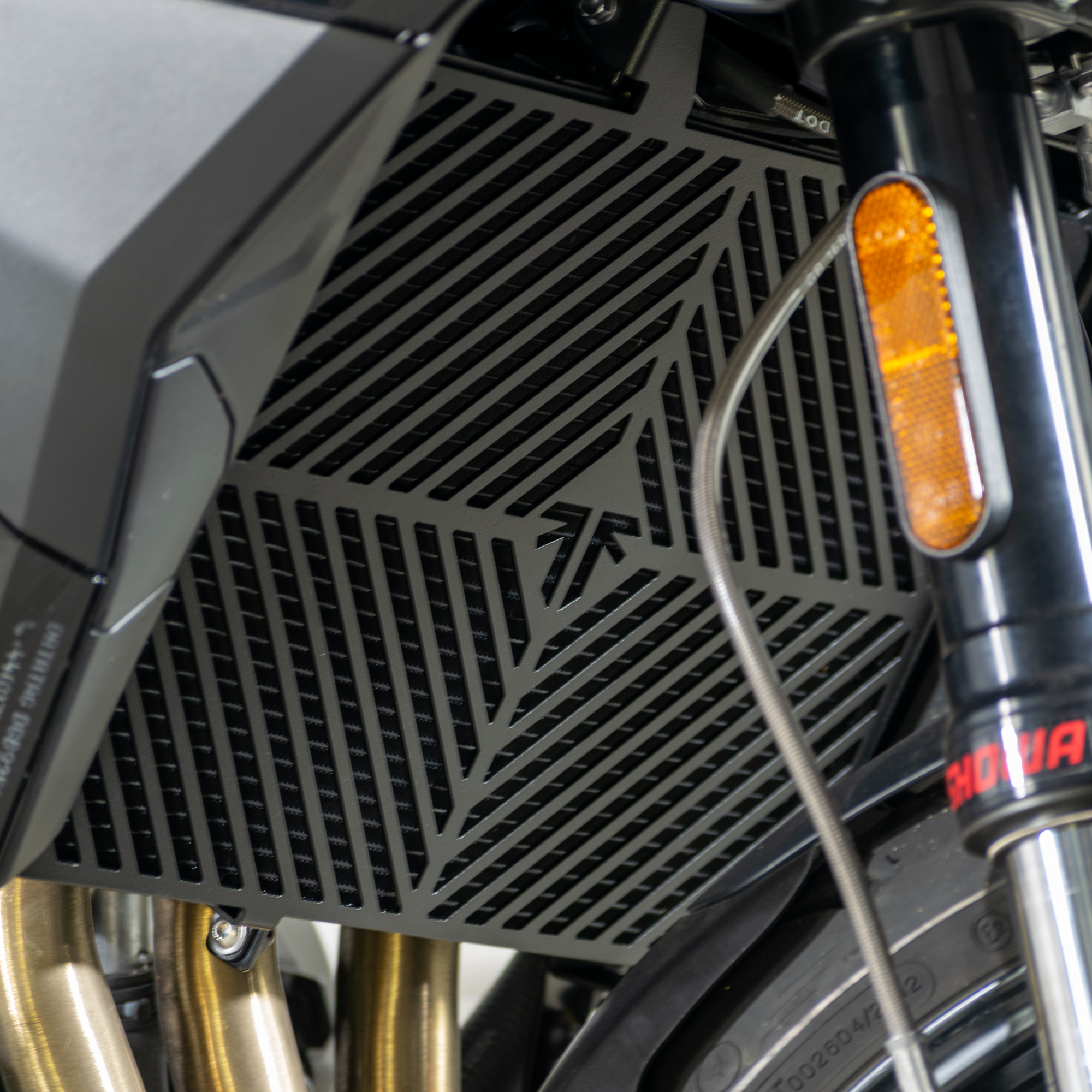 Pyramid Radiator Guard | Matte Black | Triumph Tiger Sport 800 2025>Current -  Shop name