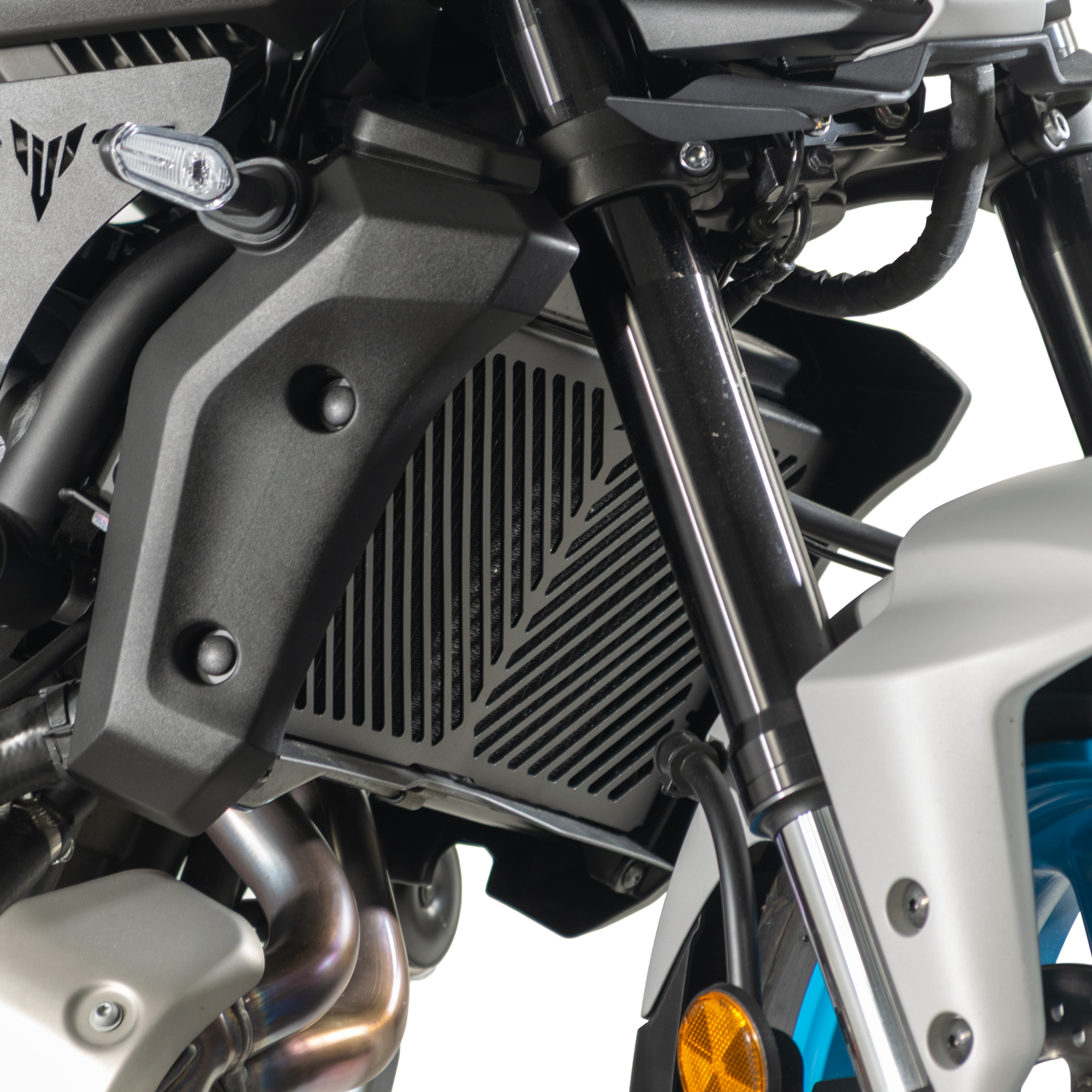 Pyramid Radiator Guard | Matte Black | Yamaha MT-07 2025>Current-Radiator Guards-Pyramid Motorcycle Accessories