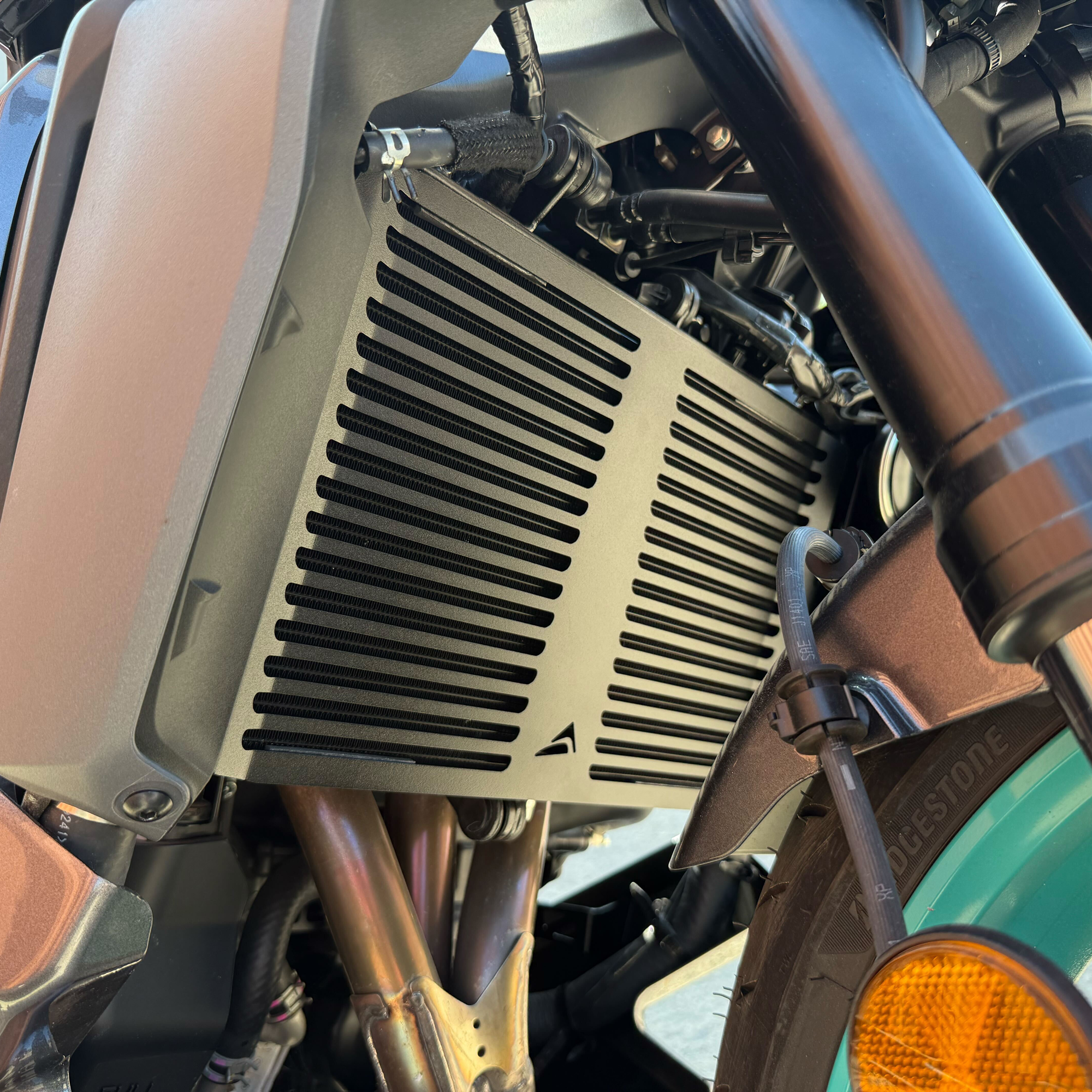 Pyramid Radiator Guard | Matte Black | Yamaha Tracer 9 2025>Current-Radiator Guards-Pyramid Motorcycle Accessories