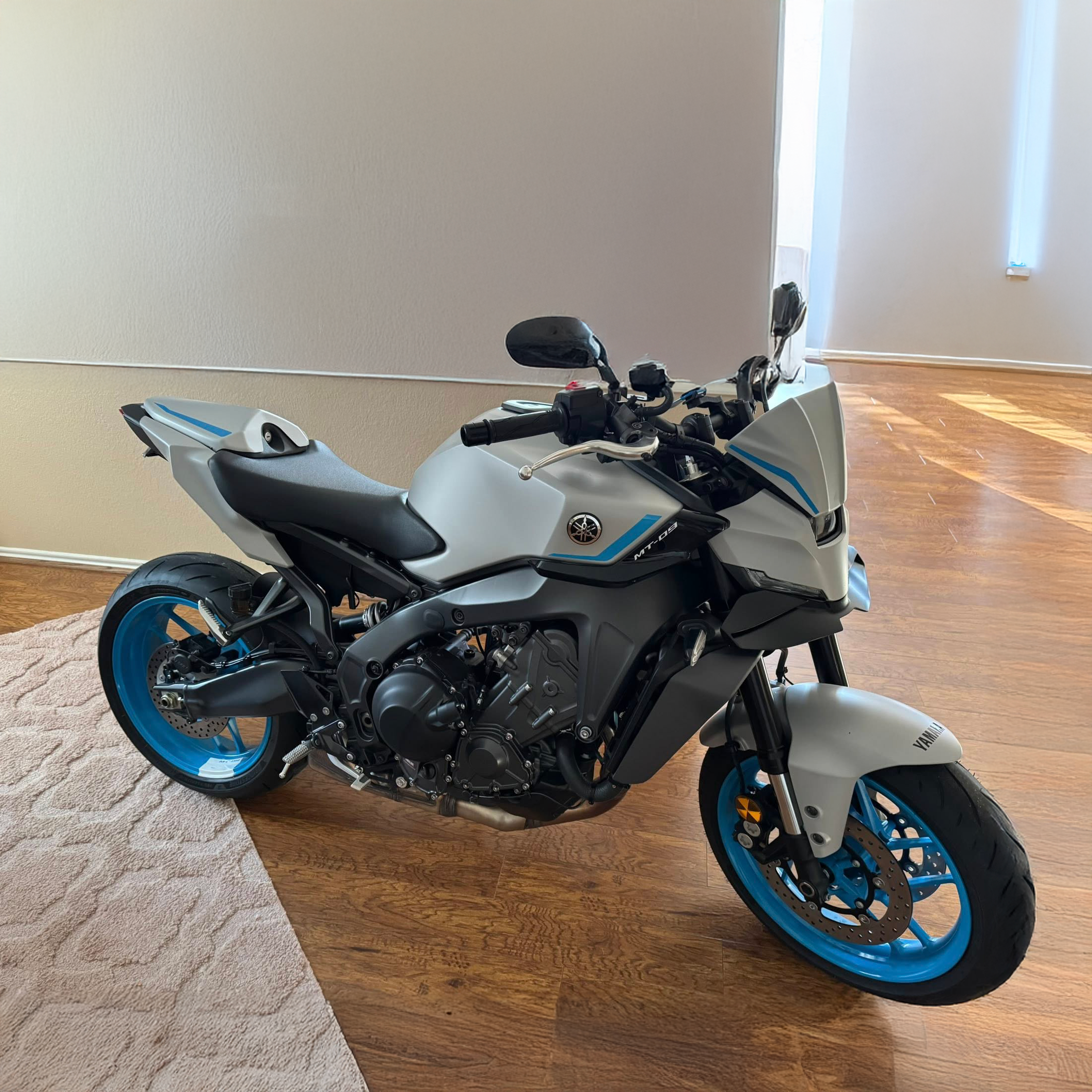 Pyramid Seat Cowl | Ice Storm | Yamaha MT-09 2025>Current-Seat Cowls-Pyramid Motorcycle Accessories