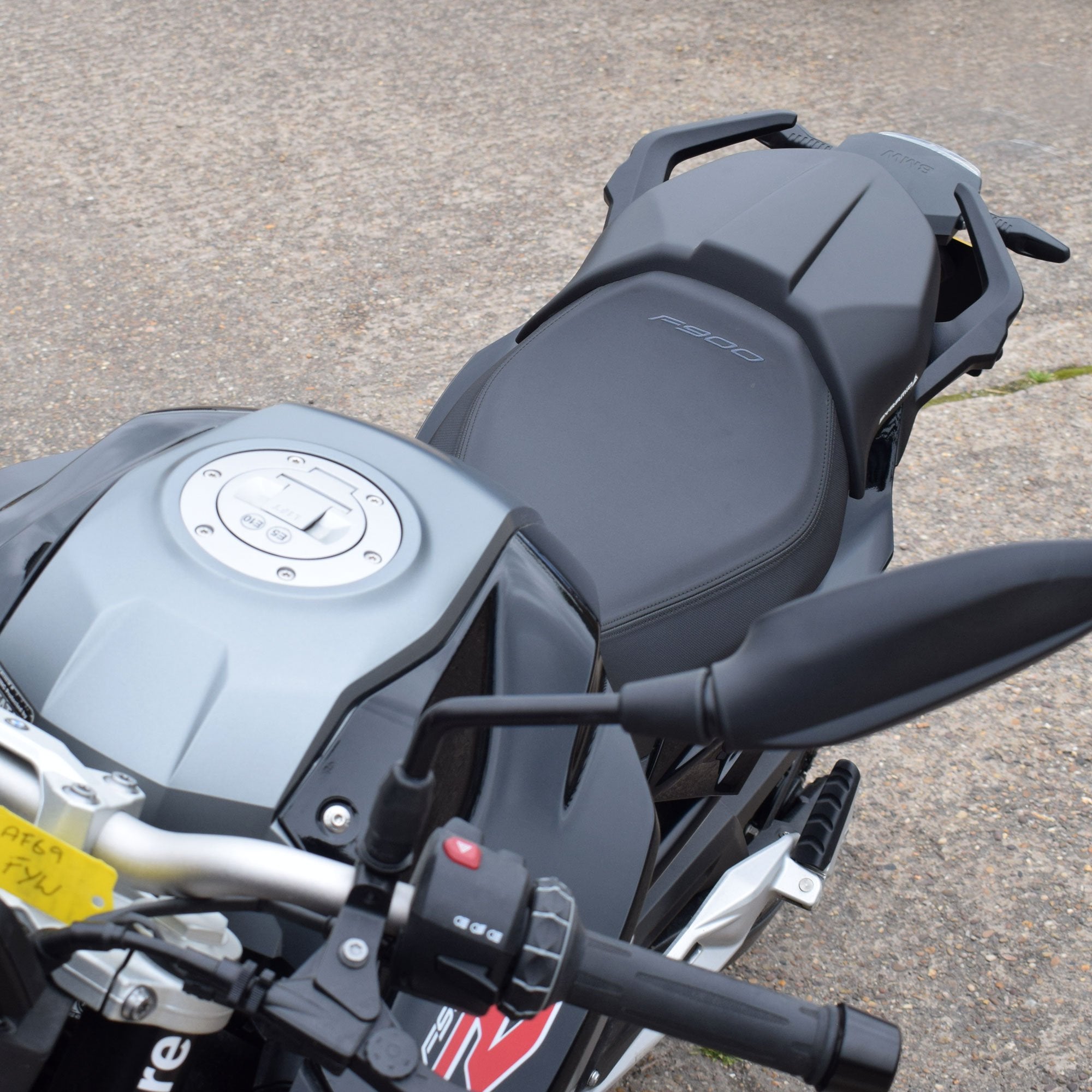 Pyramid Seat Cowl | Matte Black | BMW F 900 R 2020>Current -  Shop name