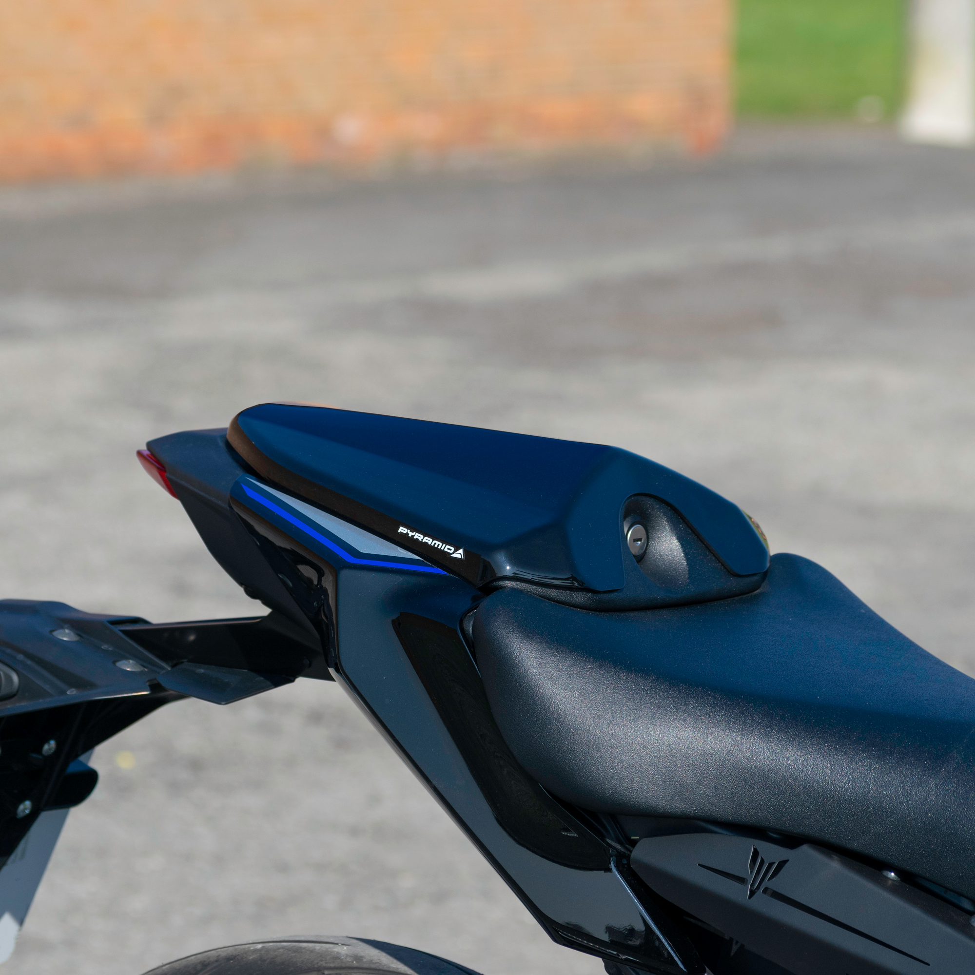 Pyramid Seat Cowl | Midnight Black | Yamaha MT-09 inc SP 2024>Current-Seat Cowls-Pyramid Motorcycle Accessories