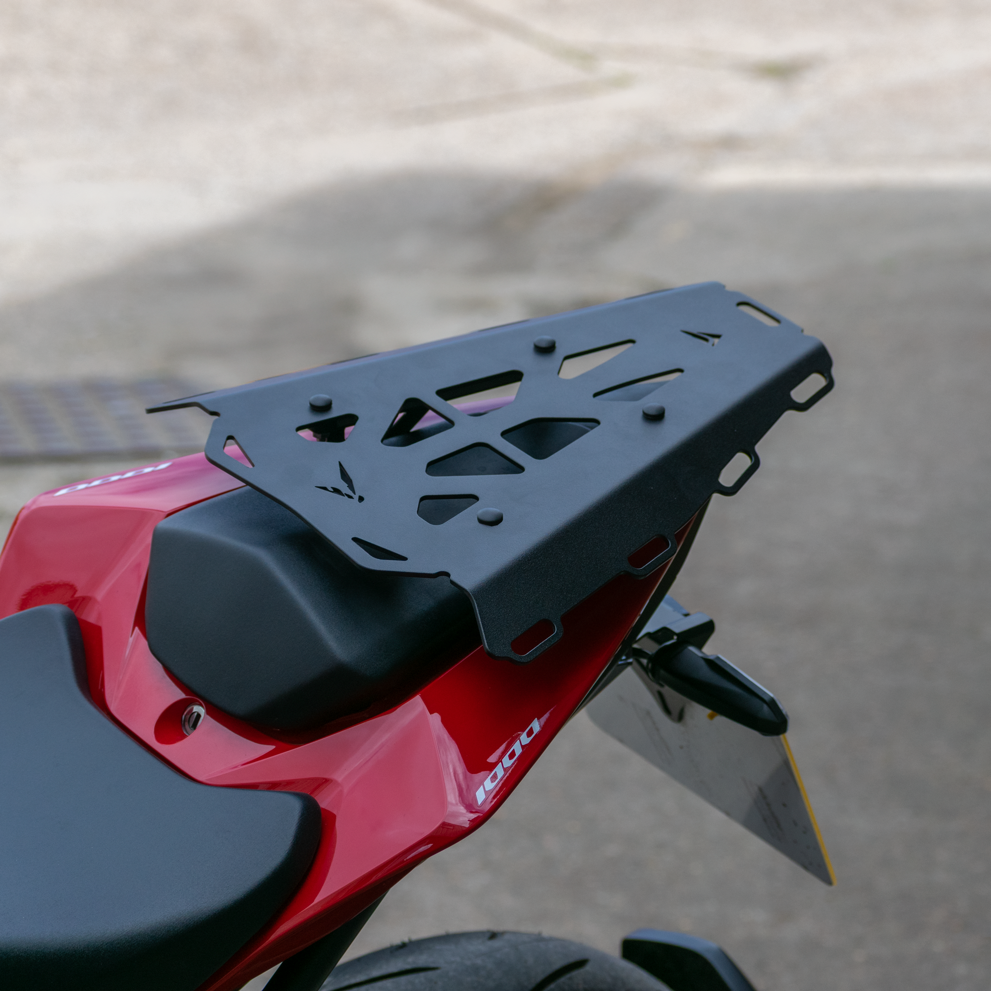 Pyramid Seat Rack | Matte Black | Honda CB1000 Hornet inc SP 2025>Current -  Shop name