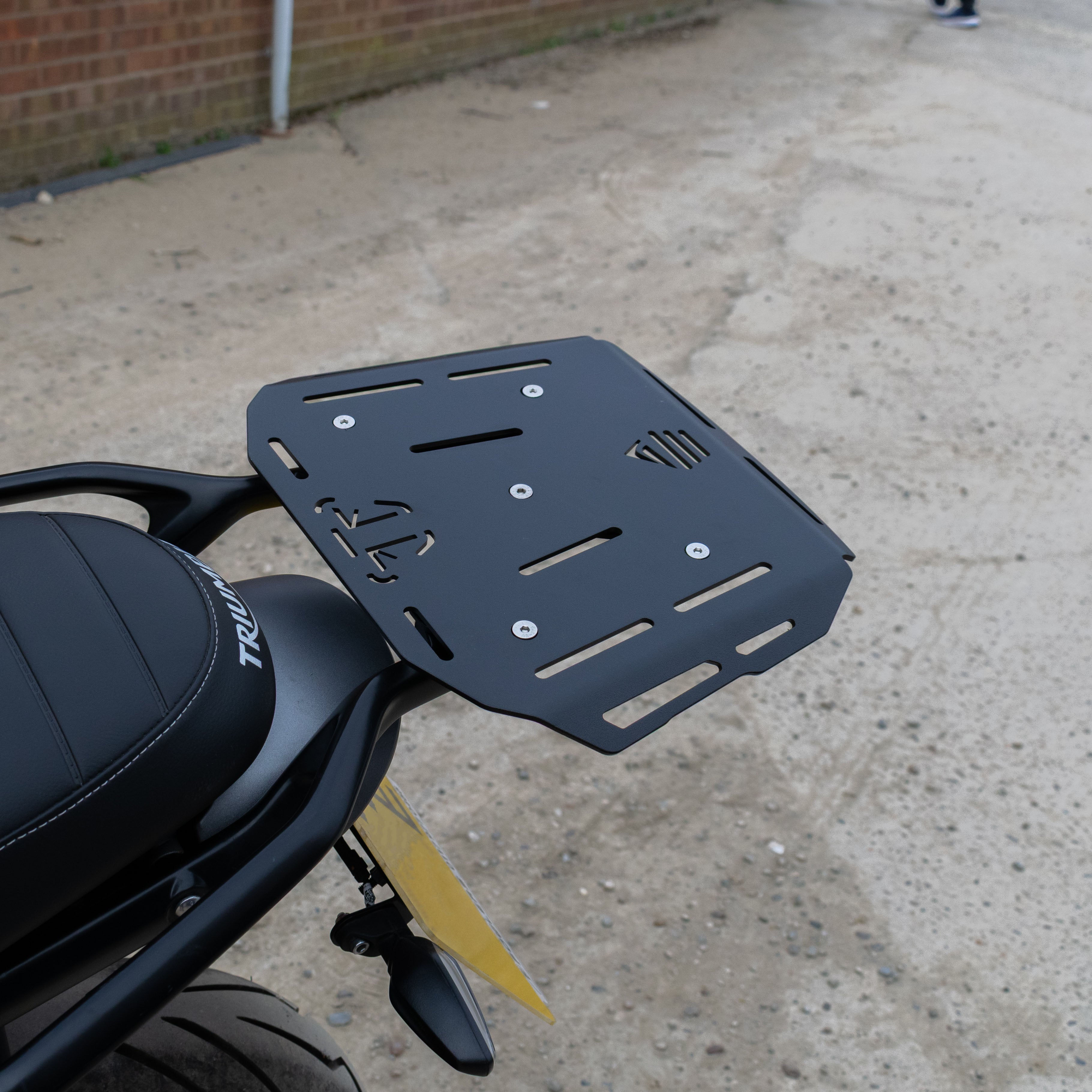 Pyramid Seat Rack | Matte Black | Triumph Scrambler 400 X 2024>Current-Storage-Pyramid Motorcycle Accessories