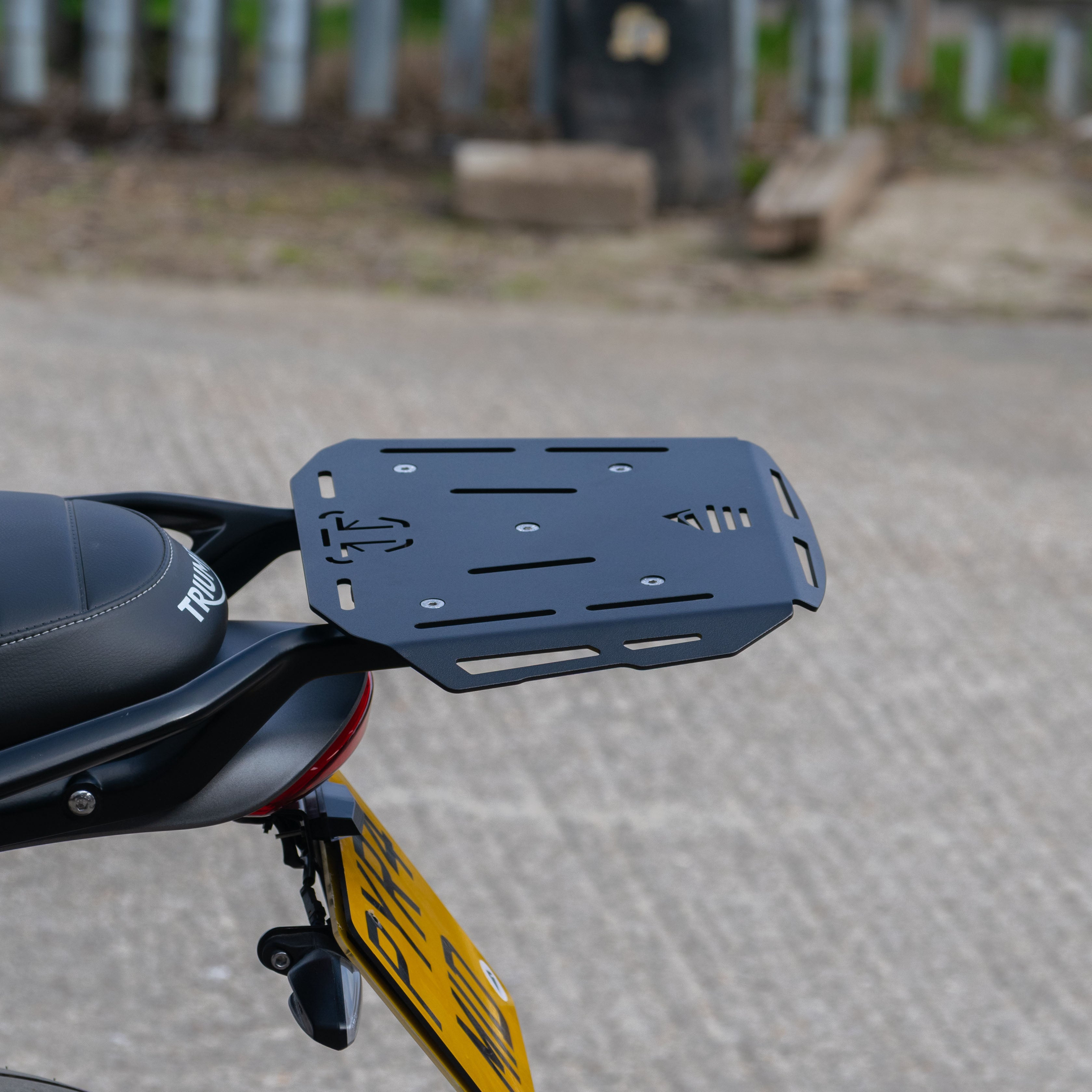 Pyramid Seat Rack | Matte Black | Triumph Scrambler 400 X 2024>Current-Storage-Pyramid Motorcycle Accessories