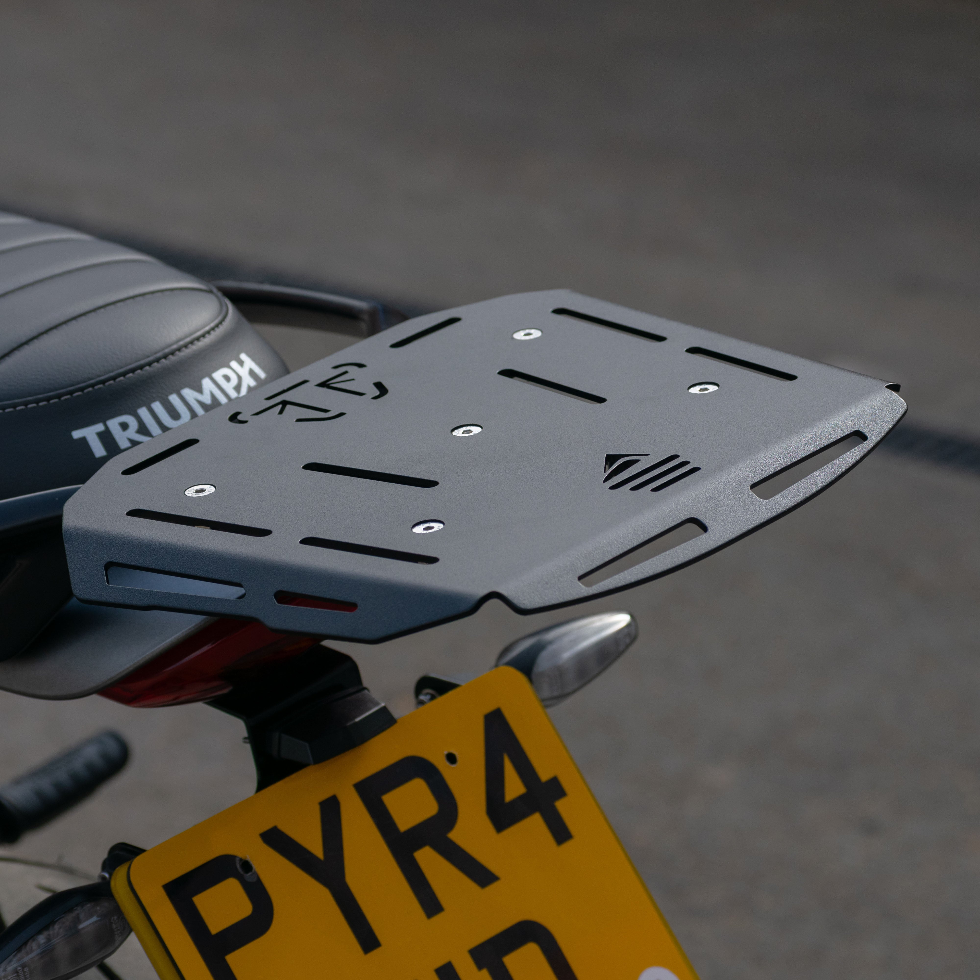 Pyramid Seat Rack | Matte Black | Triumph Scrambler 400 X 2024>Current-Storage-Pyramid Motorcycle Accessories