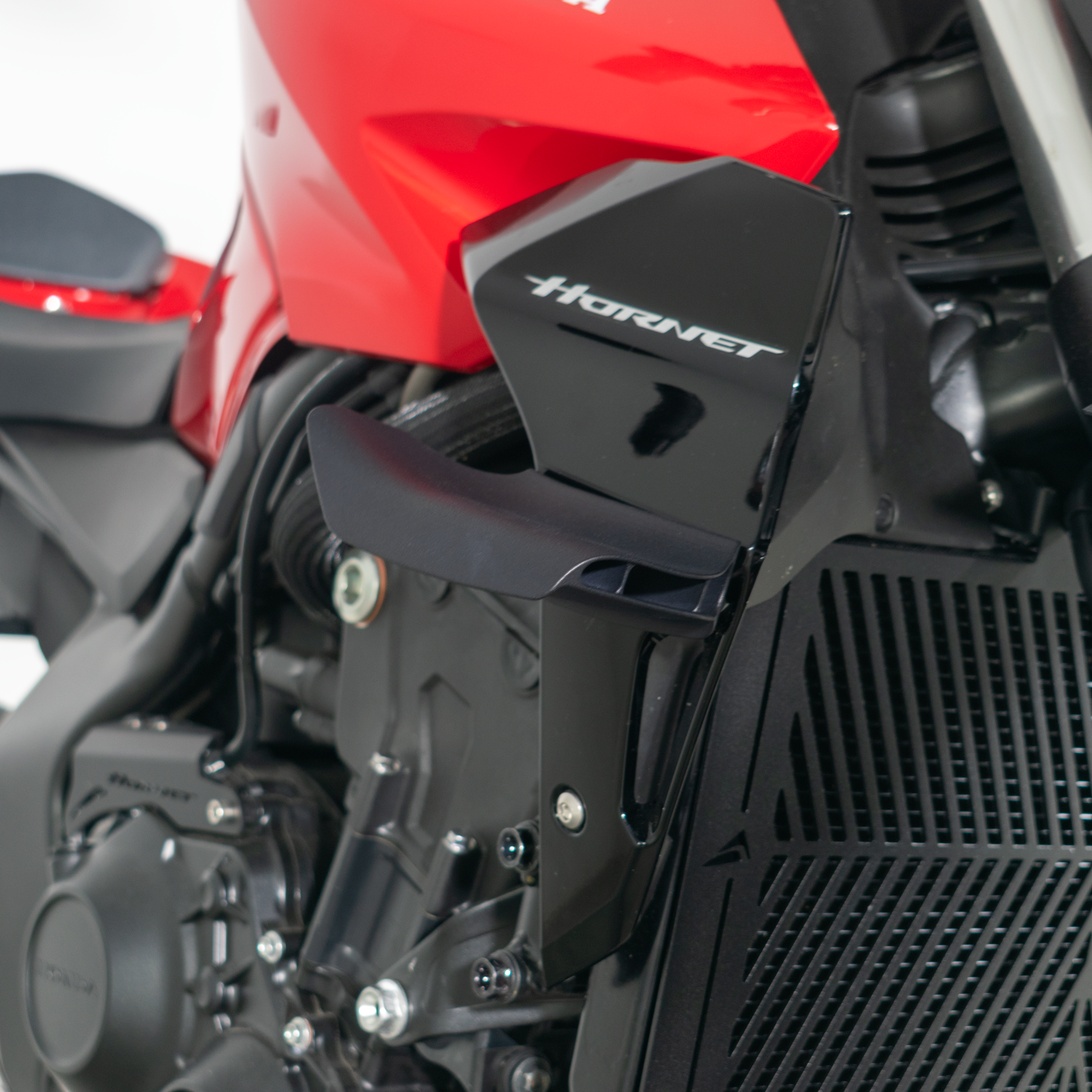 Pyramid Side Wings | Matte Black | Honda CB1000 Hornet inc SP 2025>Current -   Pyramid Motorcycle Accessories