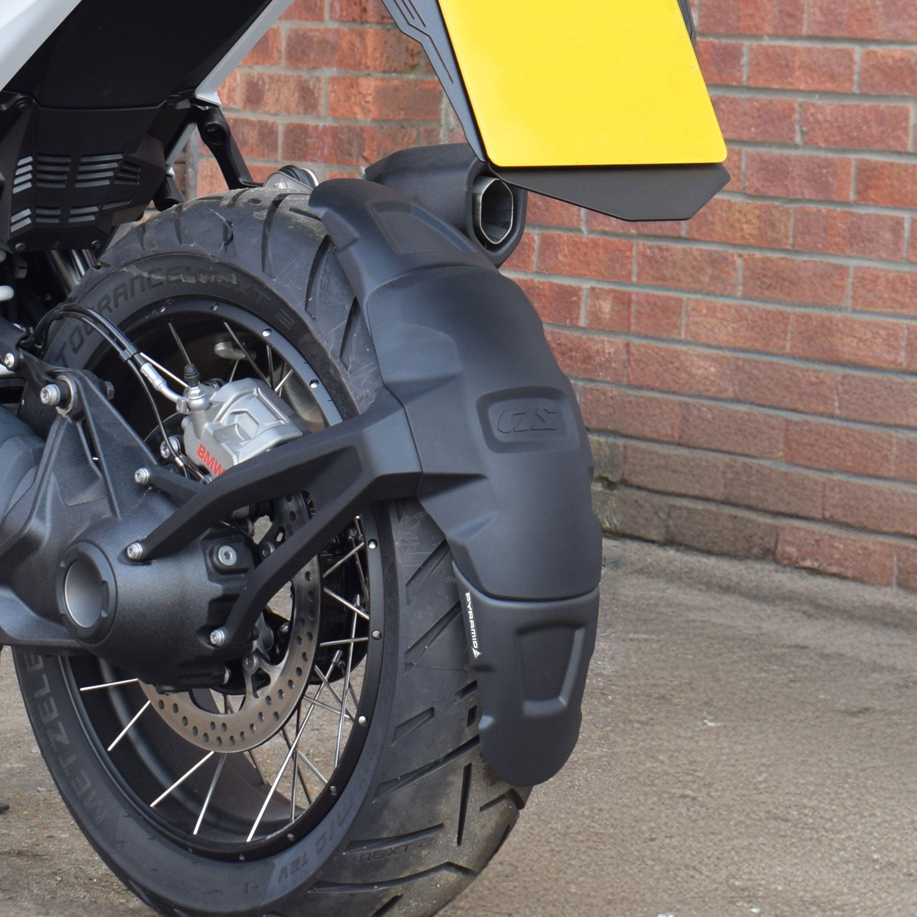 Pyramid Spray Guard Extension | Matte Black | BMW R 1300 GS 2023>Current-Sprayguard Extension-Pyramid Motorcycle Accessories