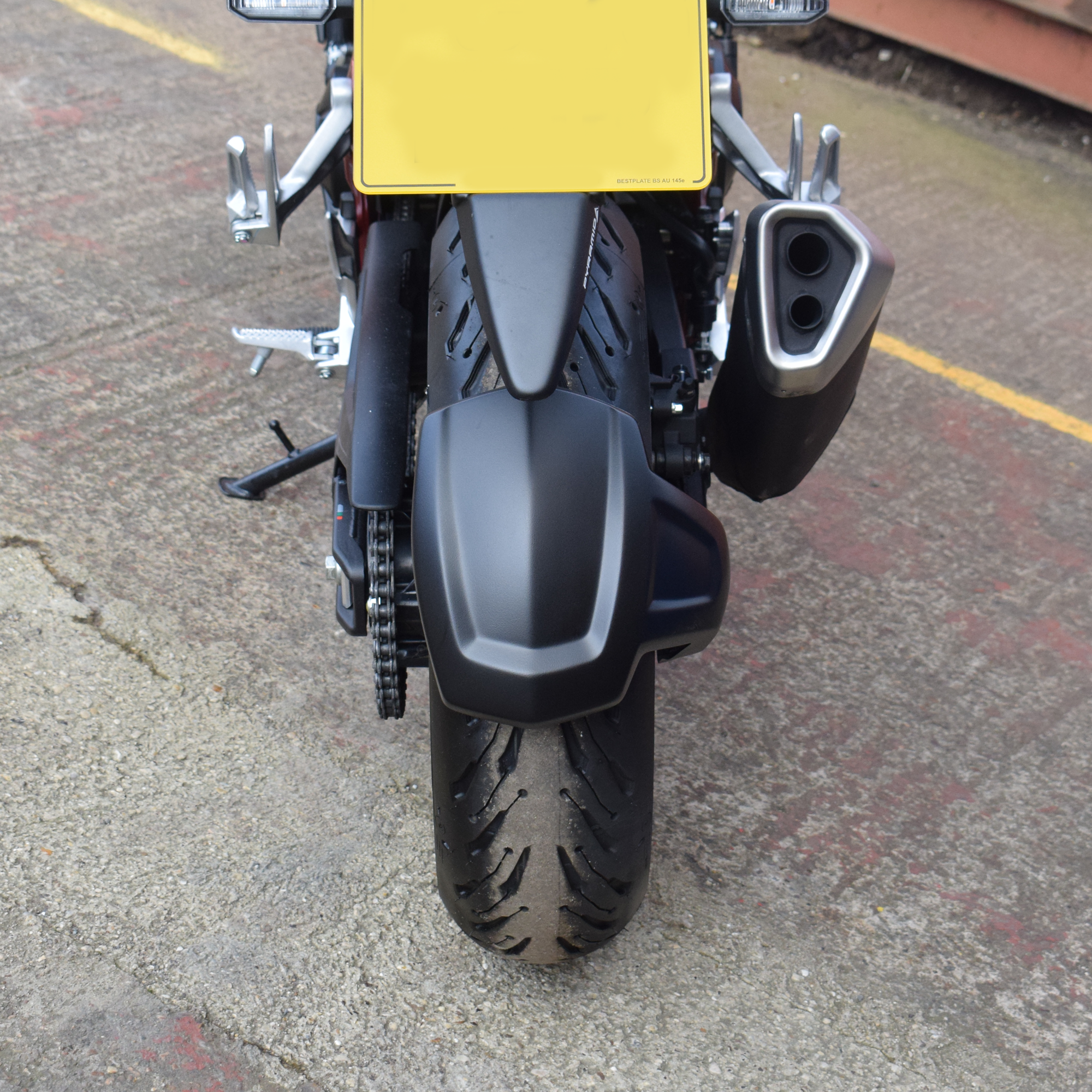Pyramid Spray Guard | Gloss Black | Honda CB750 Hornet 2023>Current -  Shop name
