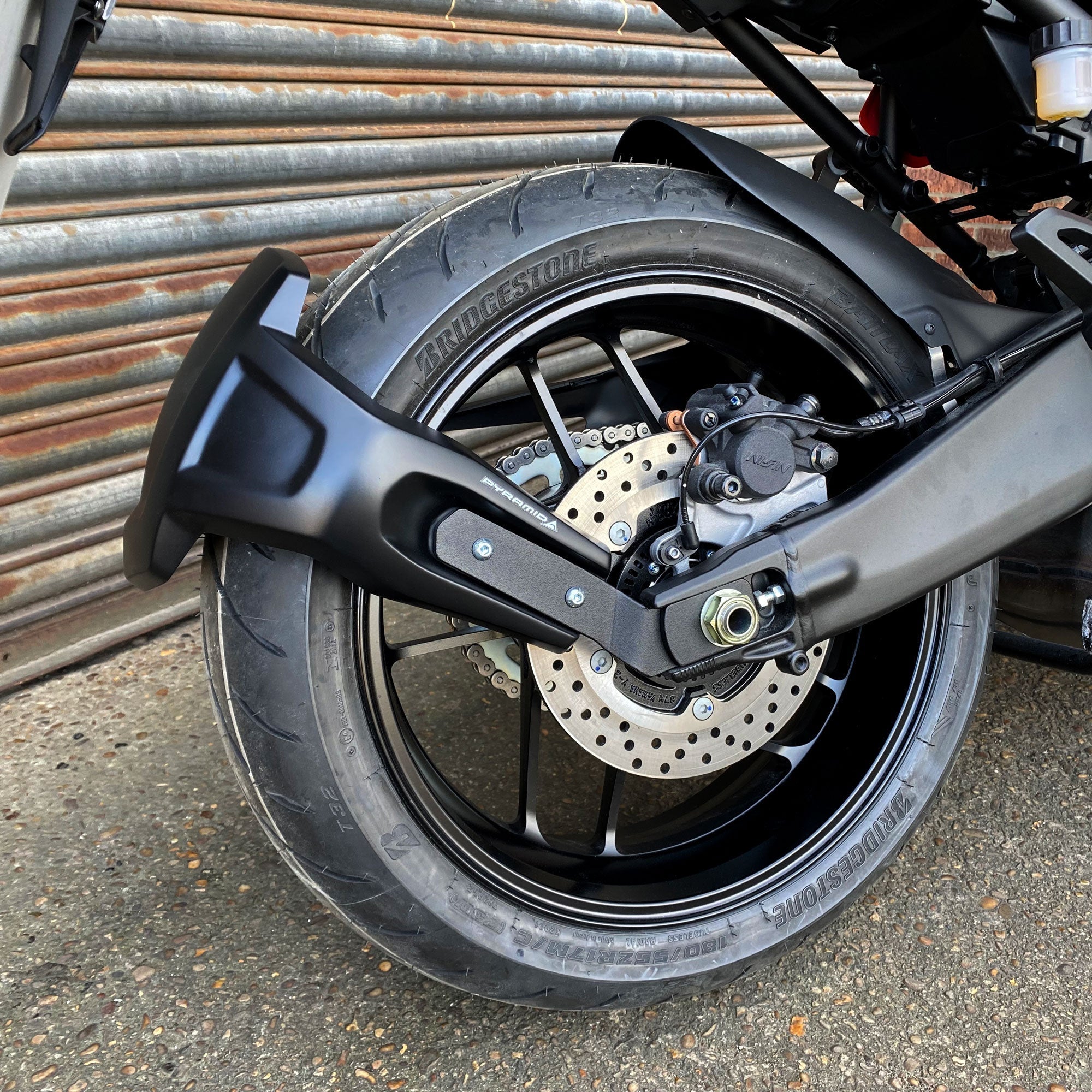 Pyramid Spray Guard | Matte Black | Yamaha MT-09 2021>2025-Spray Guards-Pyramid Motorcycle Accessories