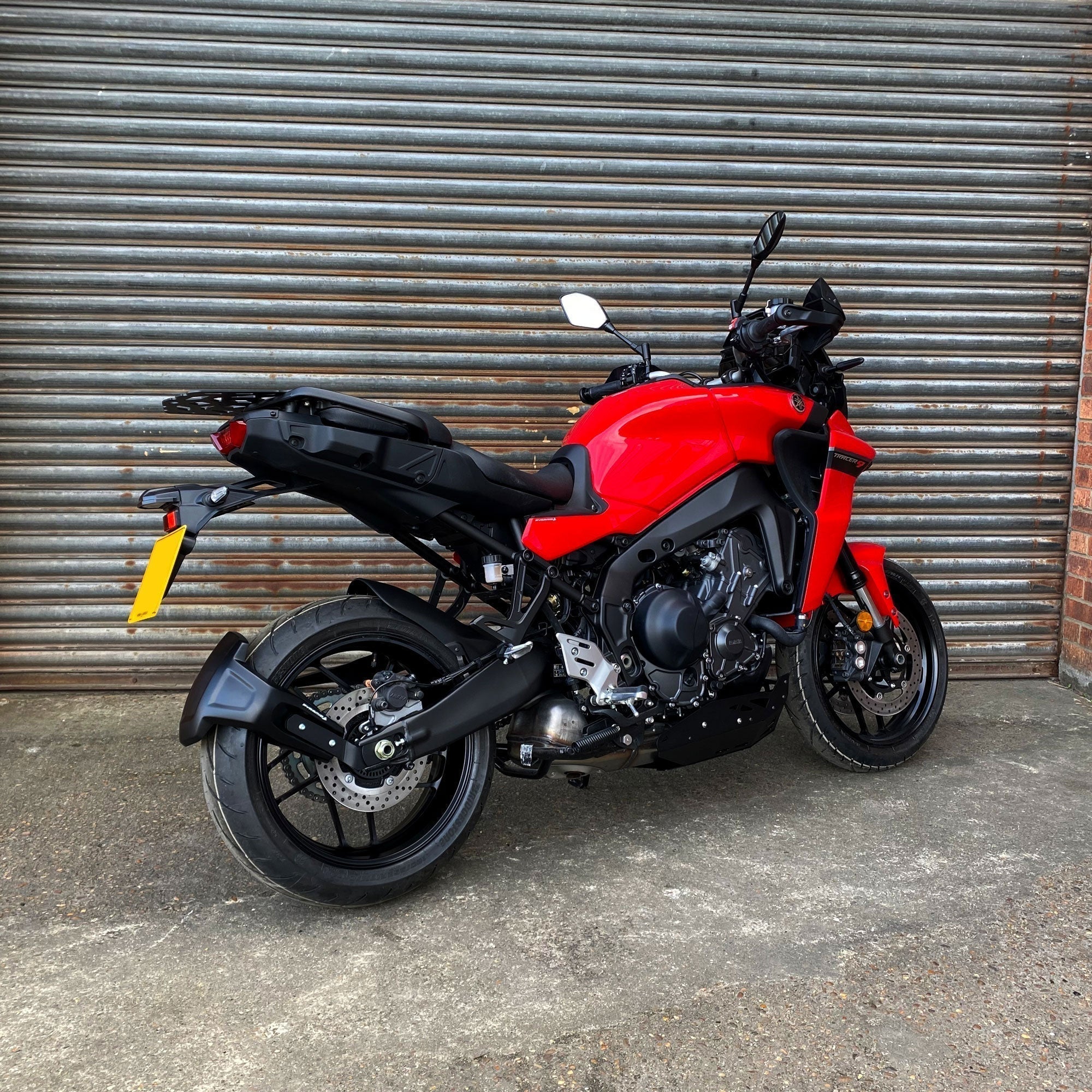 Pyramid Spray Guard | Matte Black | Yamaha MT-09 2021>2025-Spray Guards-Pyramid Motorcycle Accessories