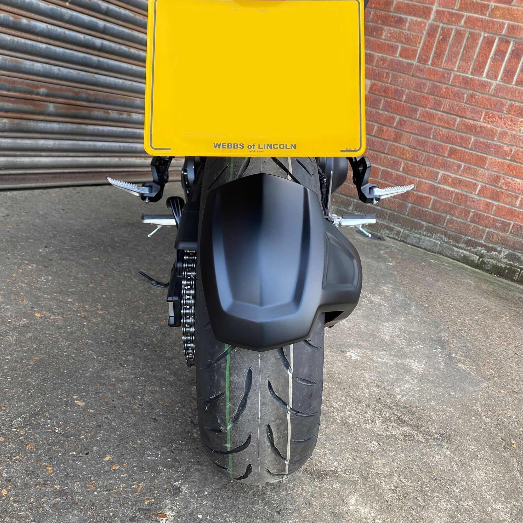Pyramid Spray Guard | Matte Black | Yamaha MT-09 2021>2025-Spray Guards-Pyramid Motorcycle Accessories