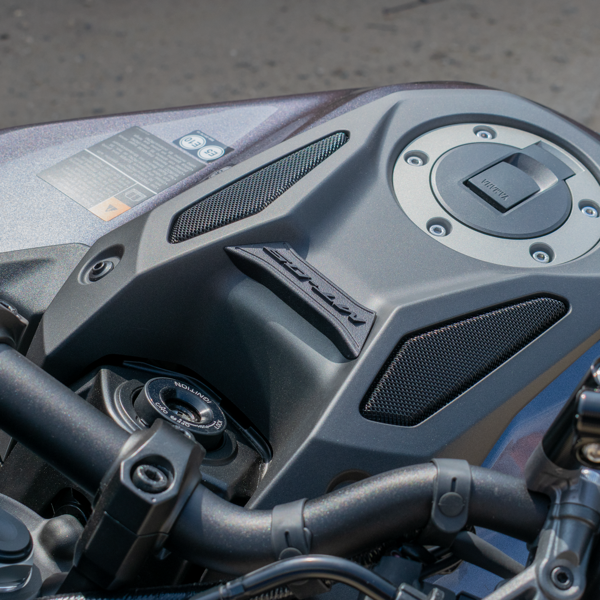 Pyramid Tank Ornament | Matte Black | Yamaha MT-09 inc SP 2024>Current -  Shop name
