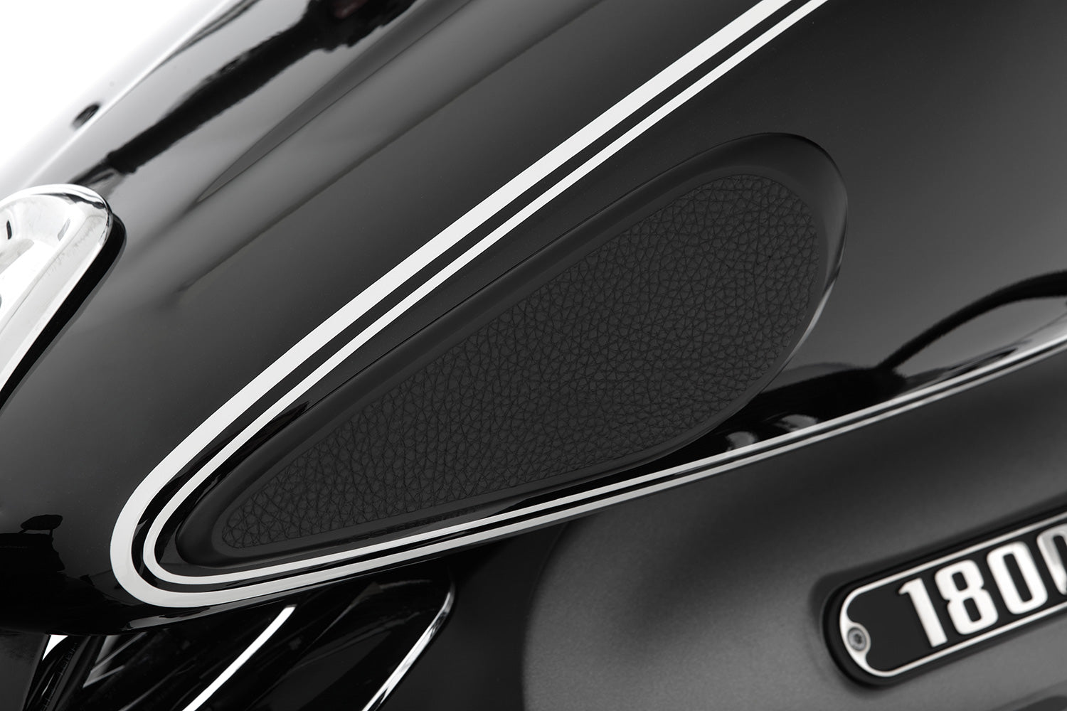Wunderlich Tank Protection Pad Two-Part | Black | BMW F 900 R -   Pyramid Motorcycle Accessories