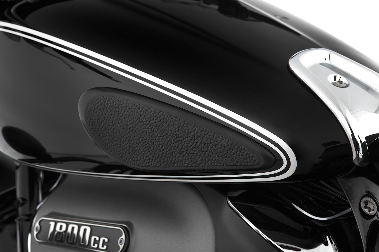 Wunderlich Tank Protection Pad Two-Part | Black | BMW F 900 R -   Pyramid Motorcycle Accessories