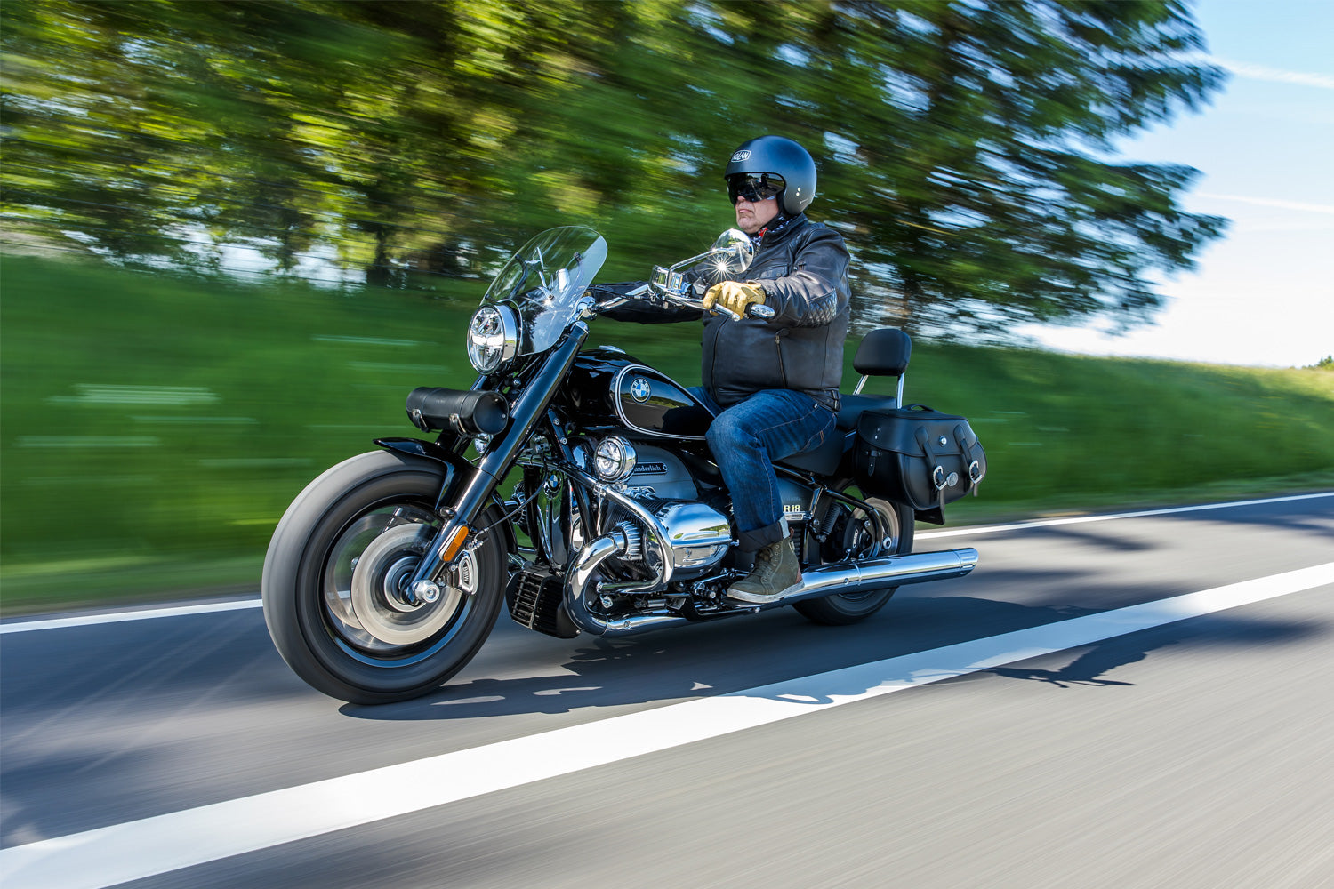 Wunderlich Sliders Axle Protection Pads Front | Chrome | BMW R 18 -   Pyramid Motorcycle Accessories