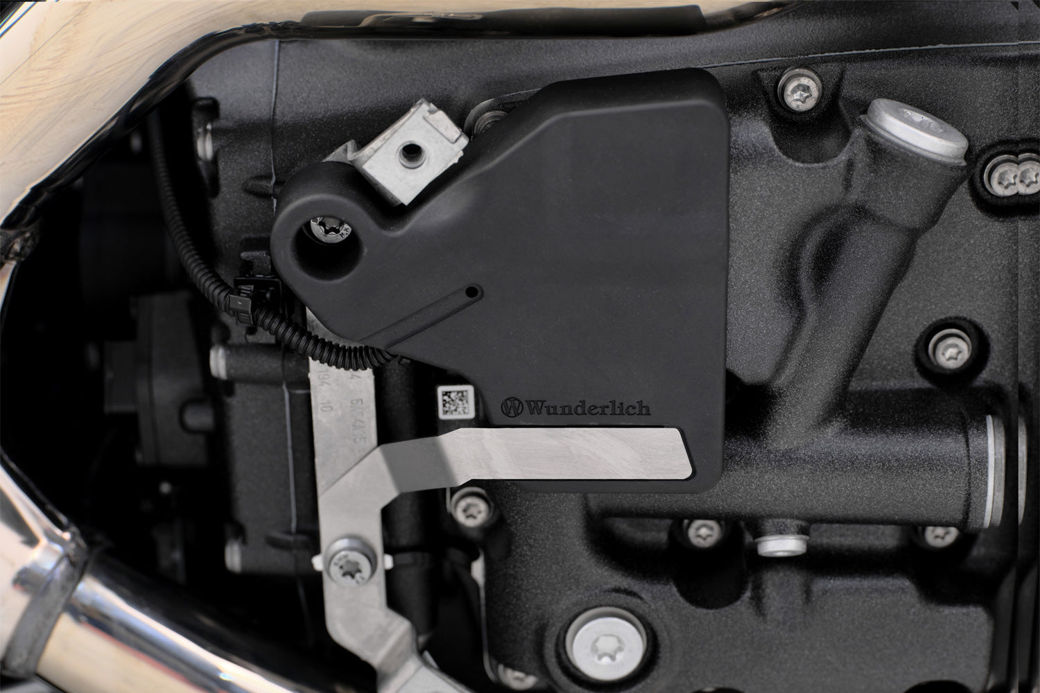 Wunderlich Oil Level Sensor Guard | Black | BMW R 1300 R -   Pyramid Motorcycle Accessories