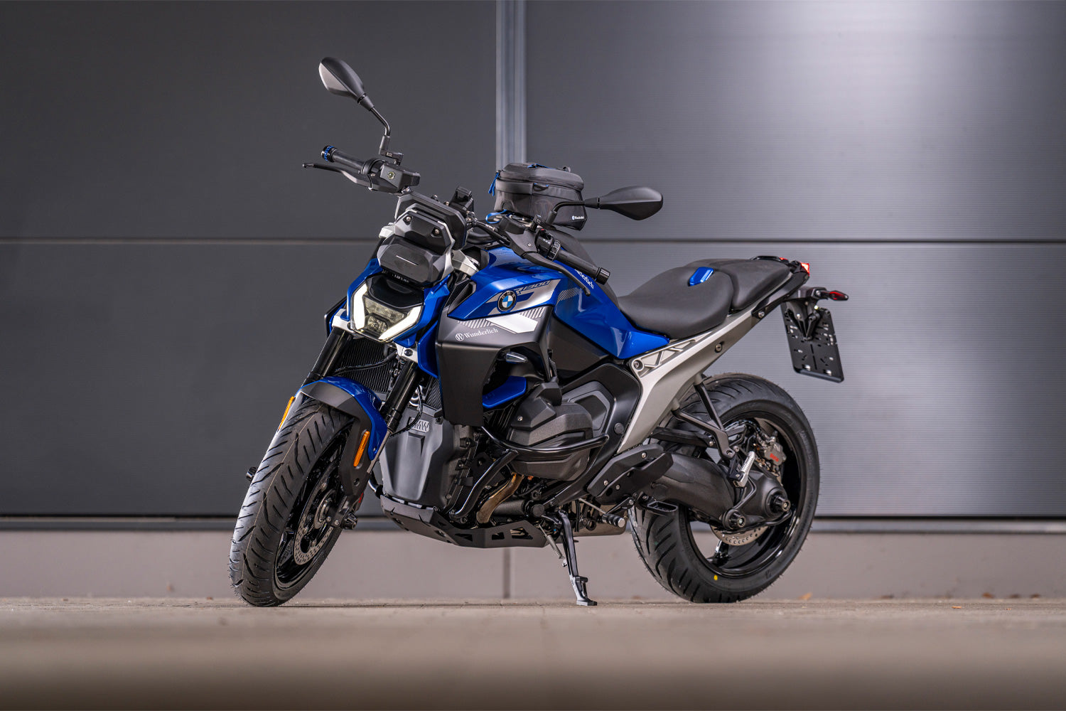 Wunderlich Indicator and Hand Guard Bars | R 1300 GS | Black -   Pyramid Motorcycle Accessories