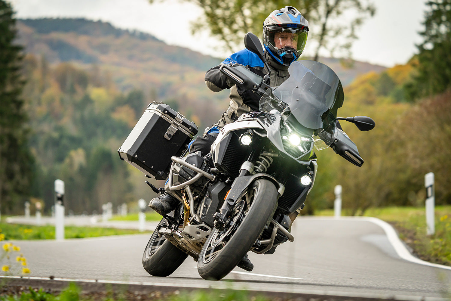 Wunderlich Gap-Bag Luggage Rack Bag | Black | BMW R 1250 GS Adventure -   Pyramid Motorcycle Accessories