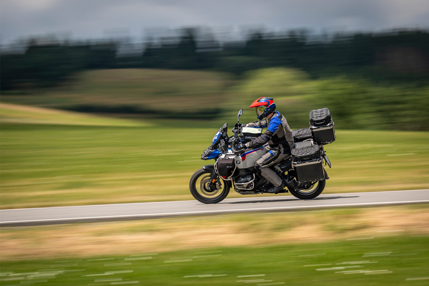 Wunderlich Wind Deflector Bags Set | Black | BMW R 1300 GS Adventure -   Pyramid Motorcycle Accessories