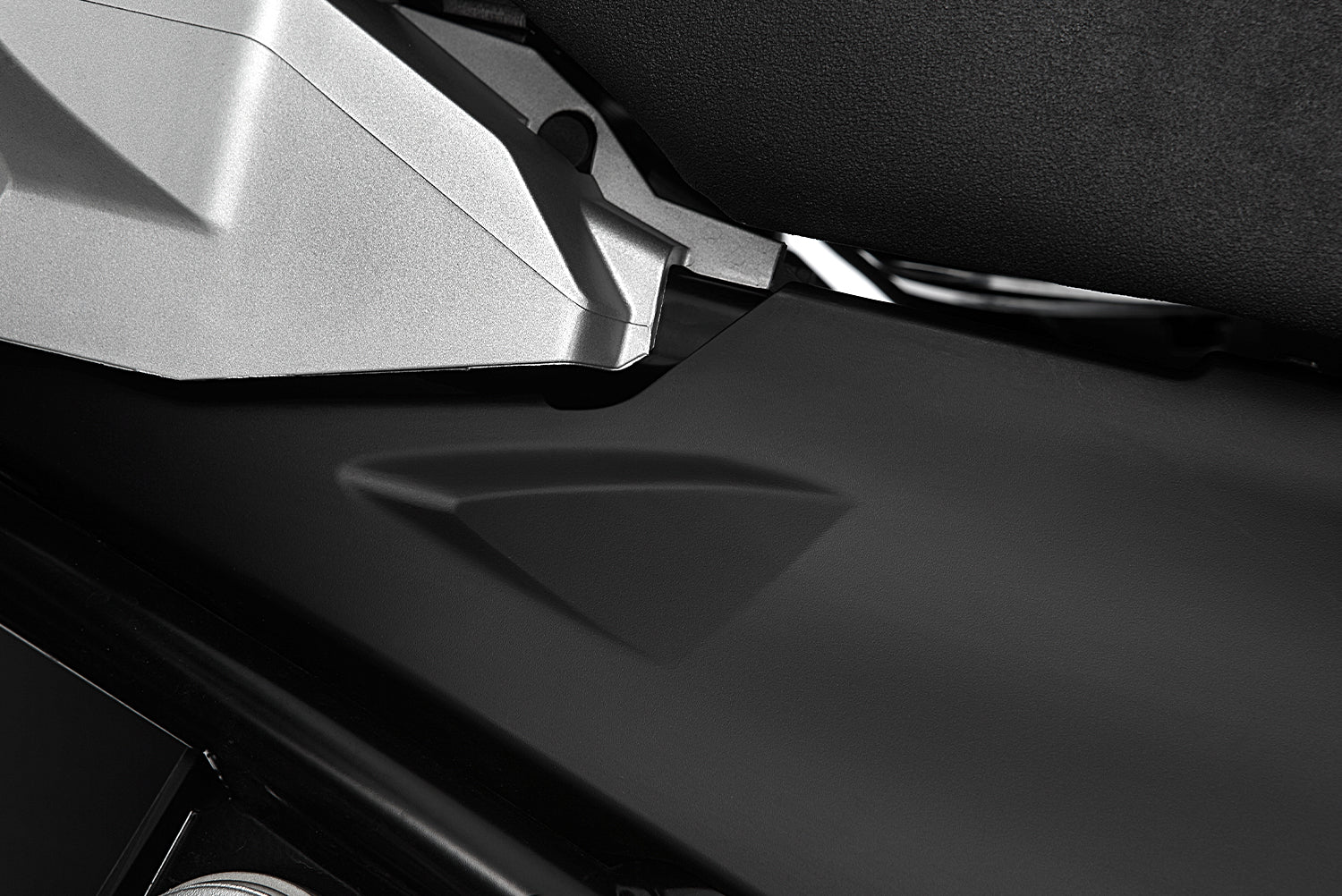 Wunderlich Frame Cover Set | Black | BMW R 1250 GS Adventure -   Pyramid Motorcycle Accessories