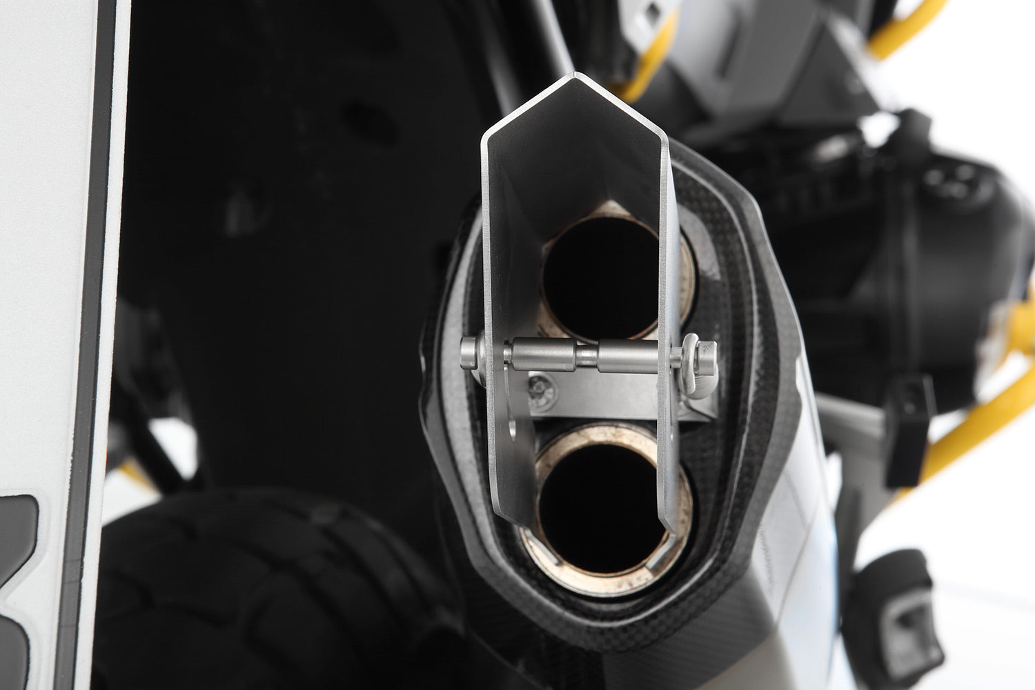 Wunderlich Gonzzoo Exhaust Deflector For Akrapovic Sports | Silver | BMW R 1250 GS -   Pyramid Motorcycle Accessories