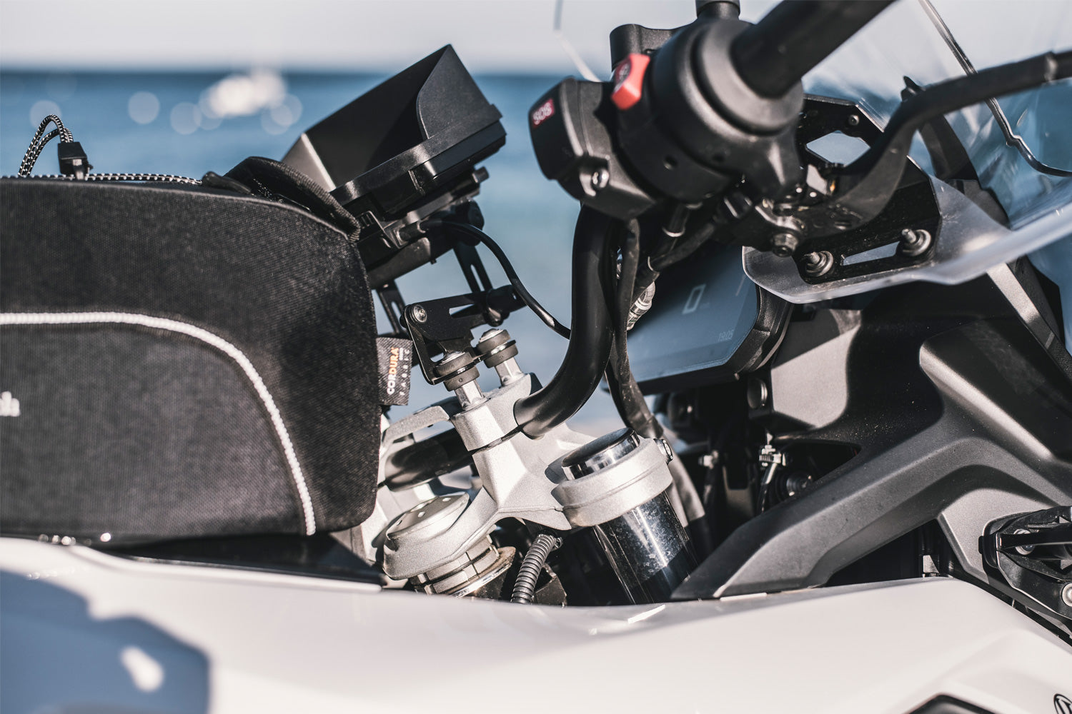 Wunderlich Tank Adapter Filler Cap Monza & Aston | Silver | BMW R nineT -   Pyramid Motorcycle Accessories