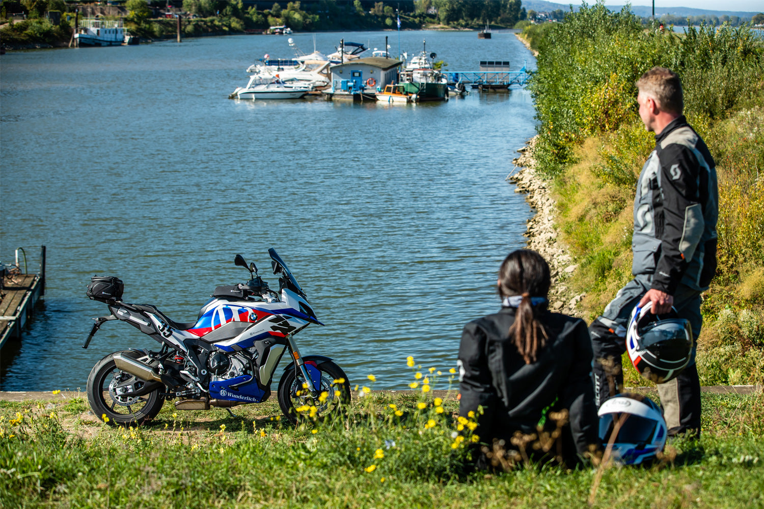 Wunderlich Universal Device Carrier | Black | BMW M 1000 R -   Pyramid Motorcycle Accessories