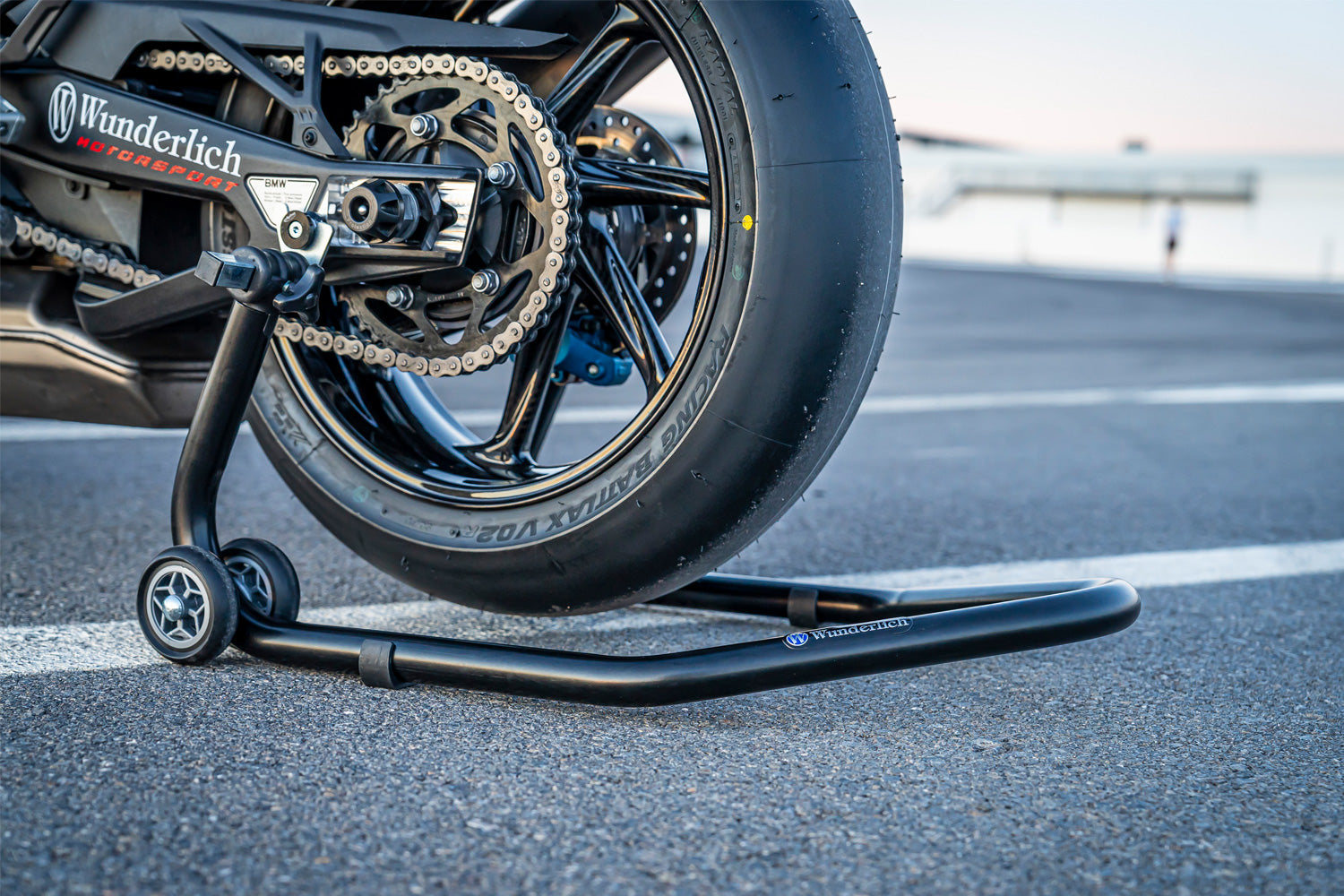 Wunderlich Race Paddock Stand Rear Lifter | Black | BMW S 1000 XR -   Pyramid Motorcycle Accessories