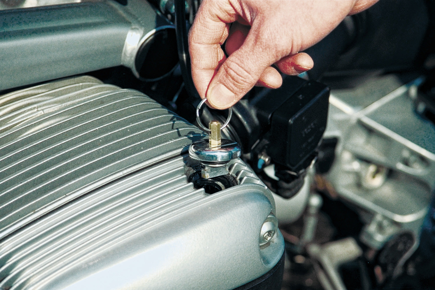 Wunderlich Secure Oil Plug with Dipstick | Titanium | BMW F 900 GS -   Pyramid Motorcycle Accessories